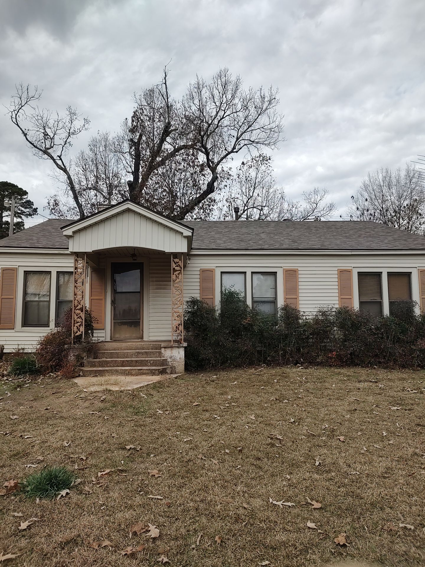 Residential Roofing Repair using Malarkey Highlander: Natural Wood by Hostetler Roofing