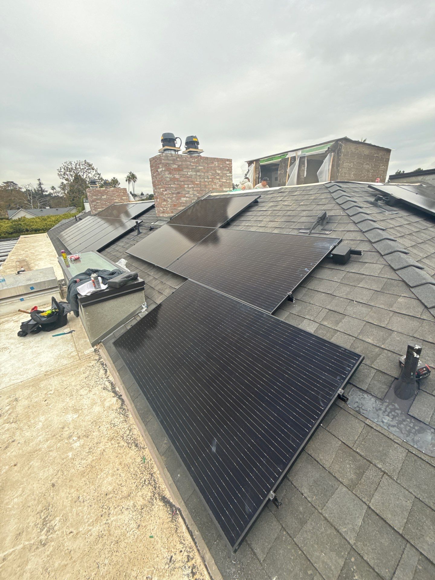 Residential Solar Panel and Battery Storage Installation in Los Angeles by AWS Solar