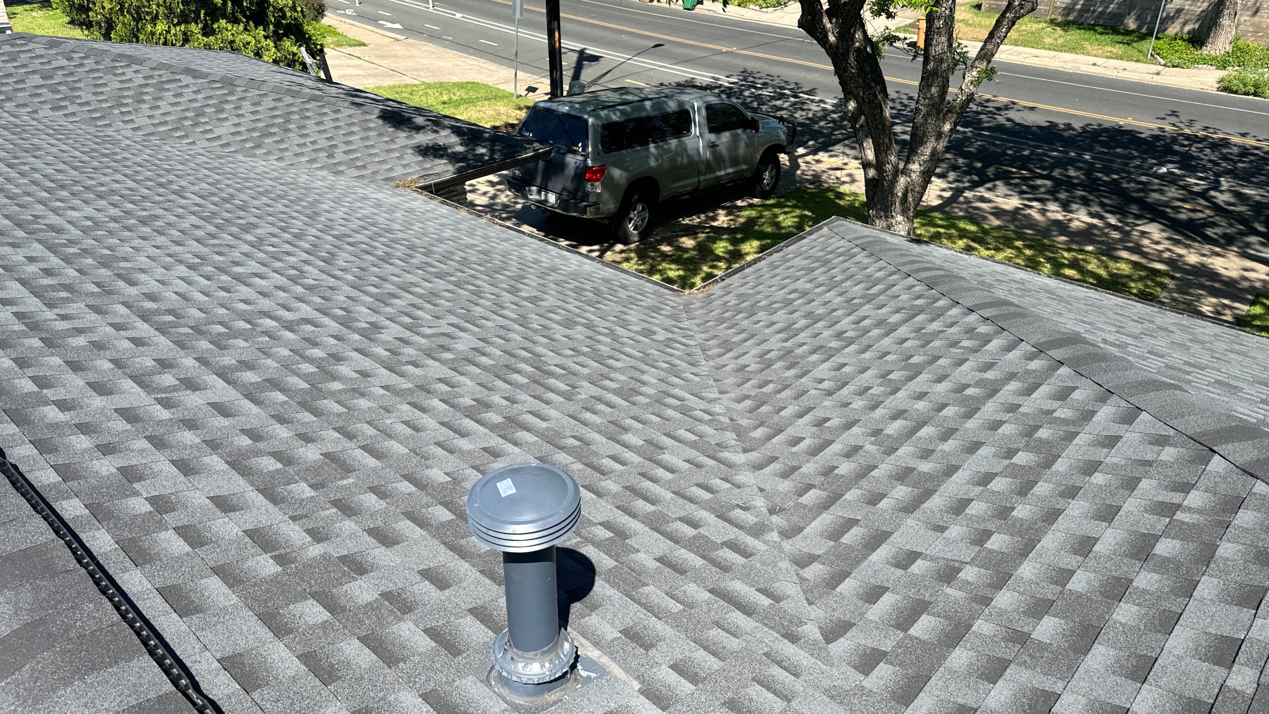 GAF HDZ - Charcoal by Elite Roofing LLC