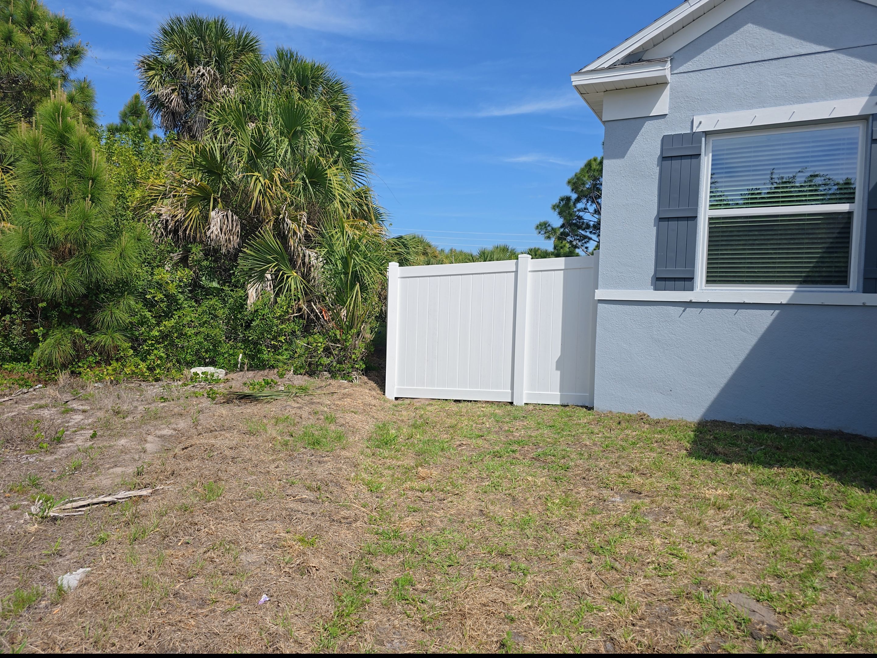 Vinyl Install in North Port by True Fence LLC
