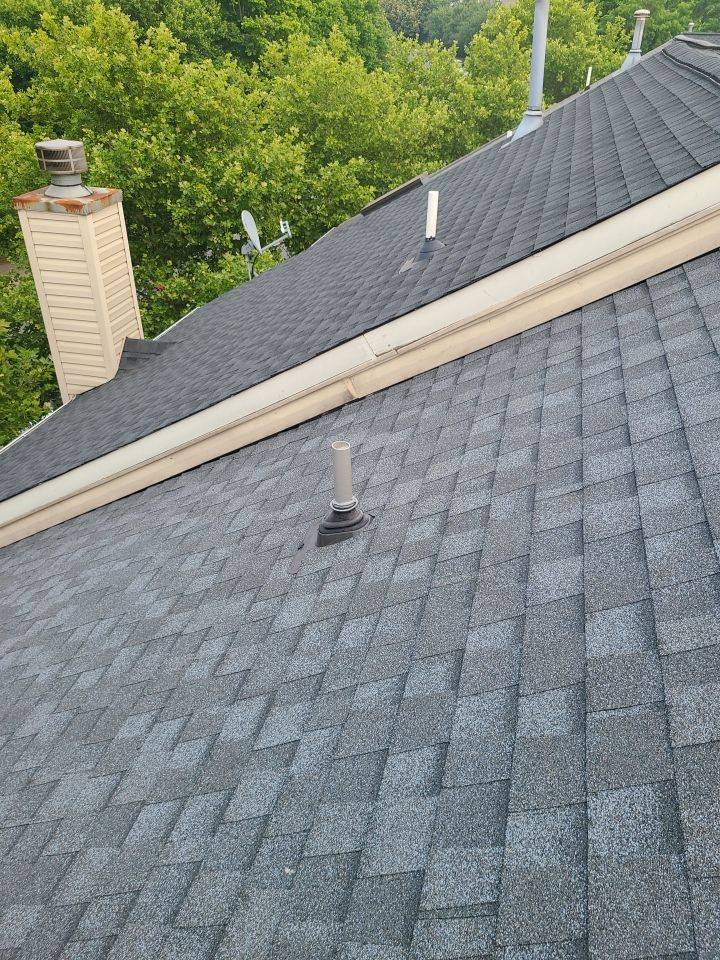 Sterling: CertainTeed Landmark Designer Shingles in Pewter by RM Banning, Inc.