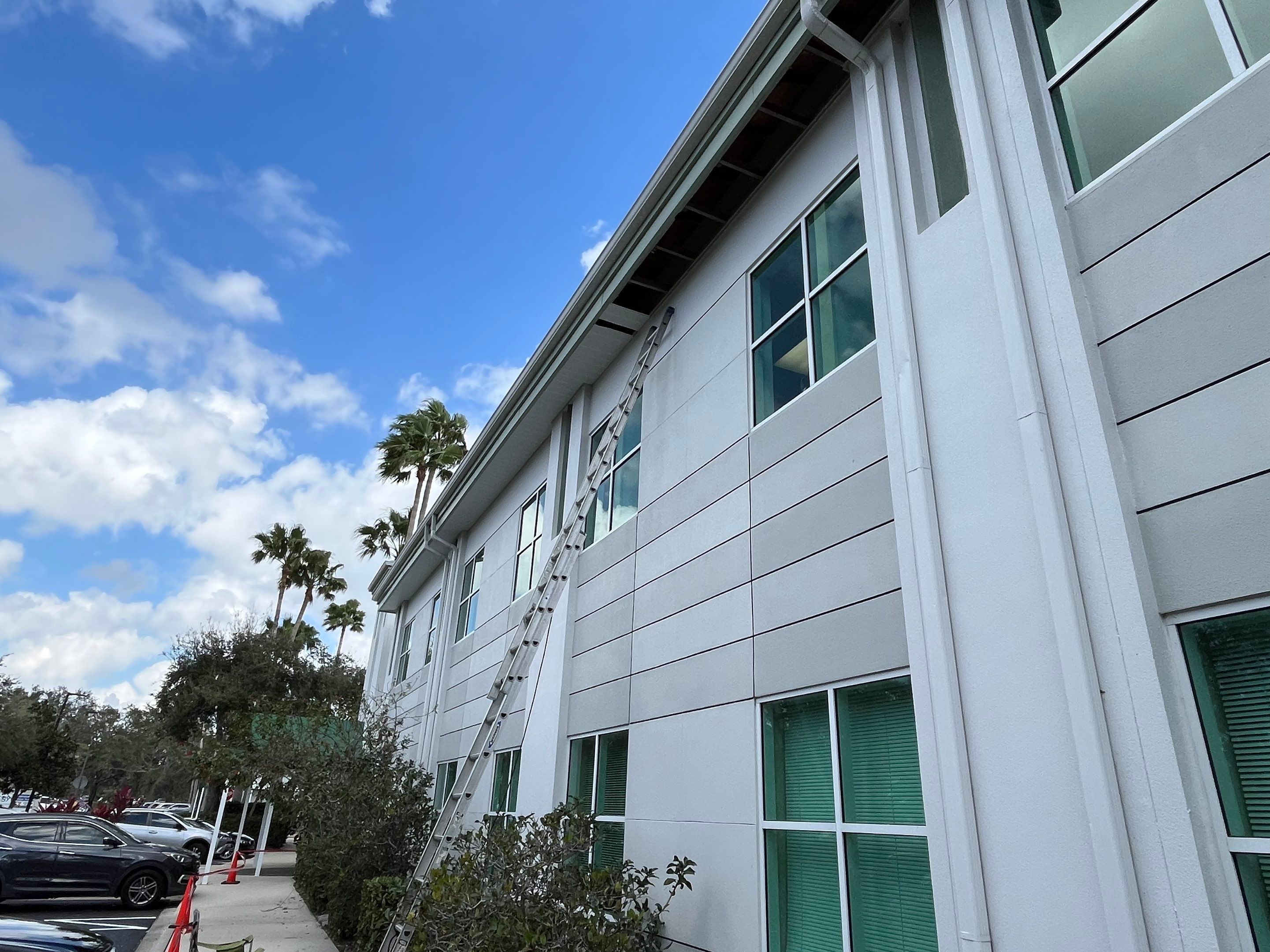 6-Inch White Seamless Gutters in Sarasota FL by Gutter Professors