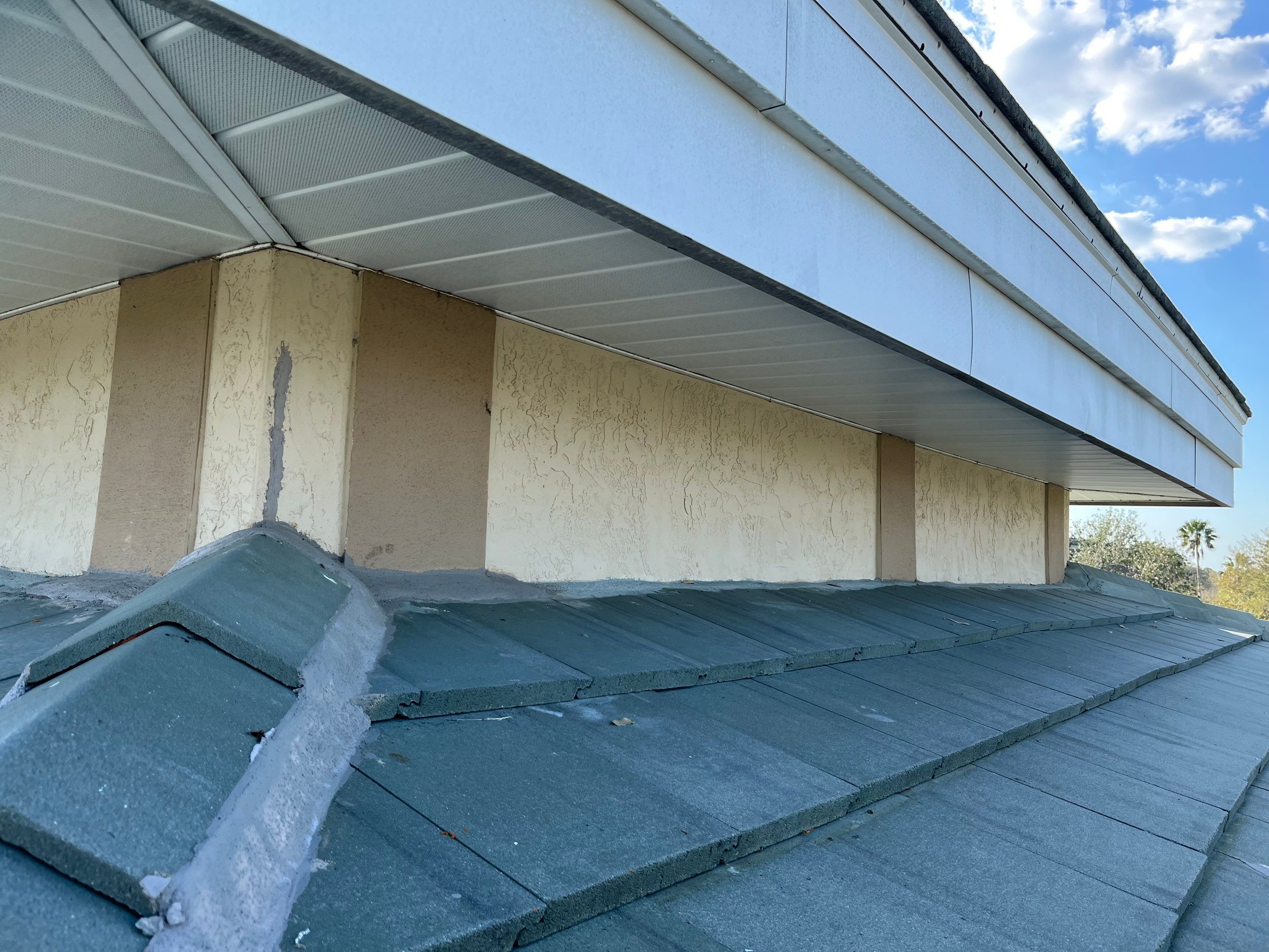 Soffit and Fascia Installation in Sarasota FL by Gutter Professors