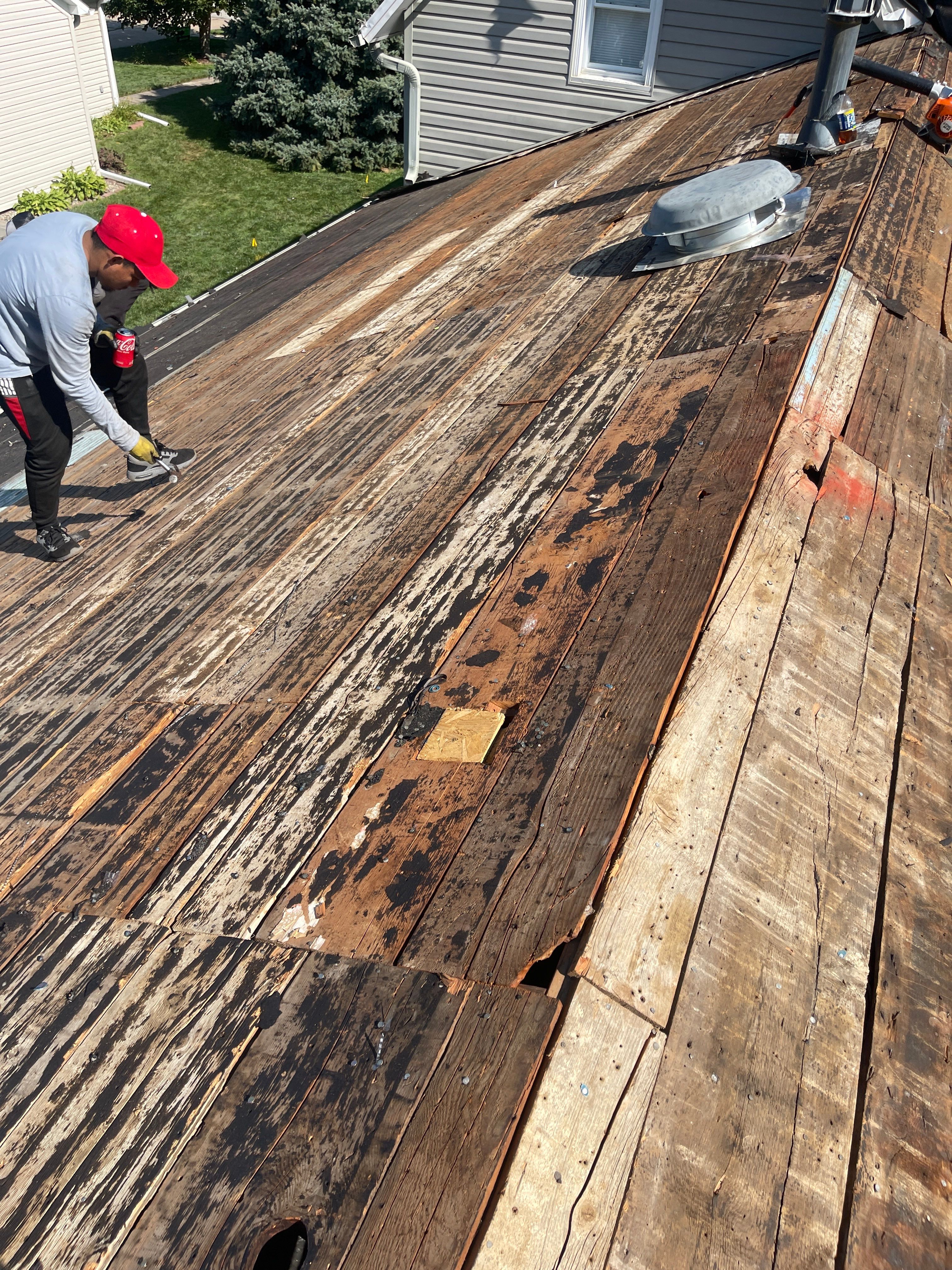 Residential Roofing Installation using Owens Corning Duration Colonial Slate by Lightning Exteriors