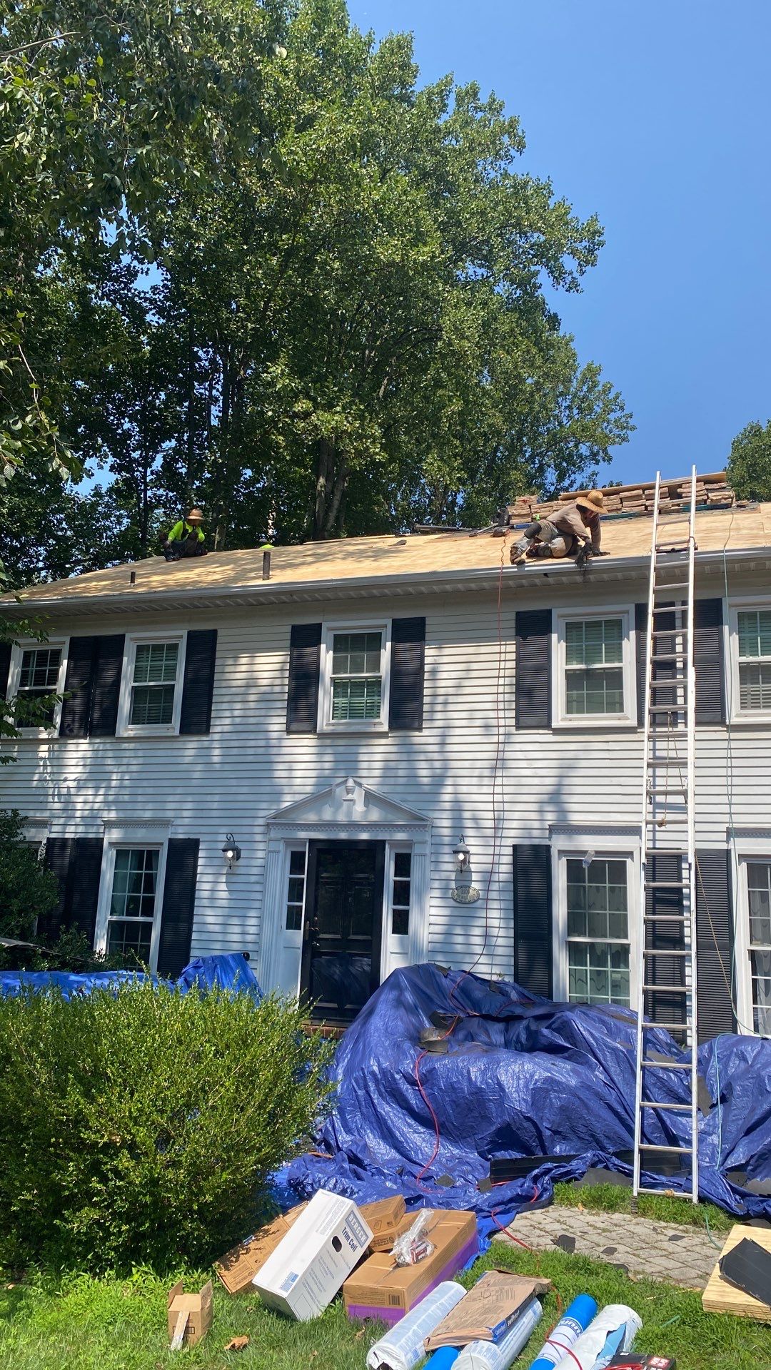 Oakton: Residential Roof Replacement with CertainTeed Landmark Designer Shingles in Pewter by RM Banning, Inc.