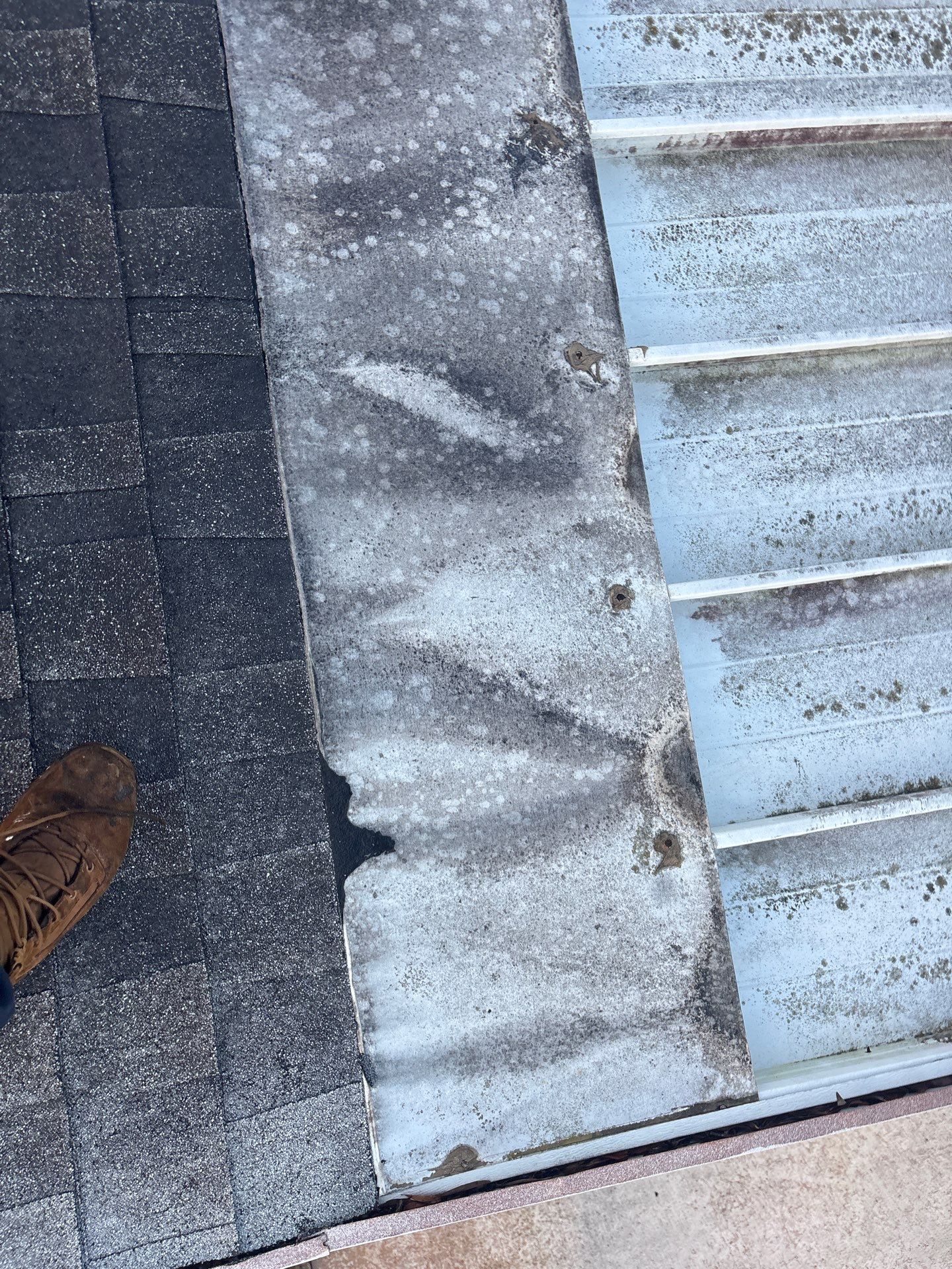 Project in Largo 33771 by Mitchell Roofing Company LLC 