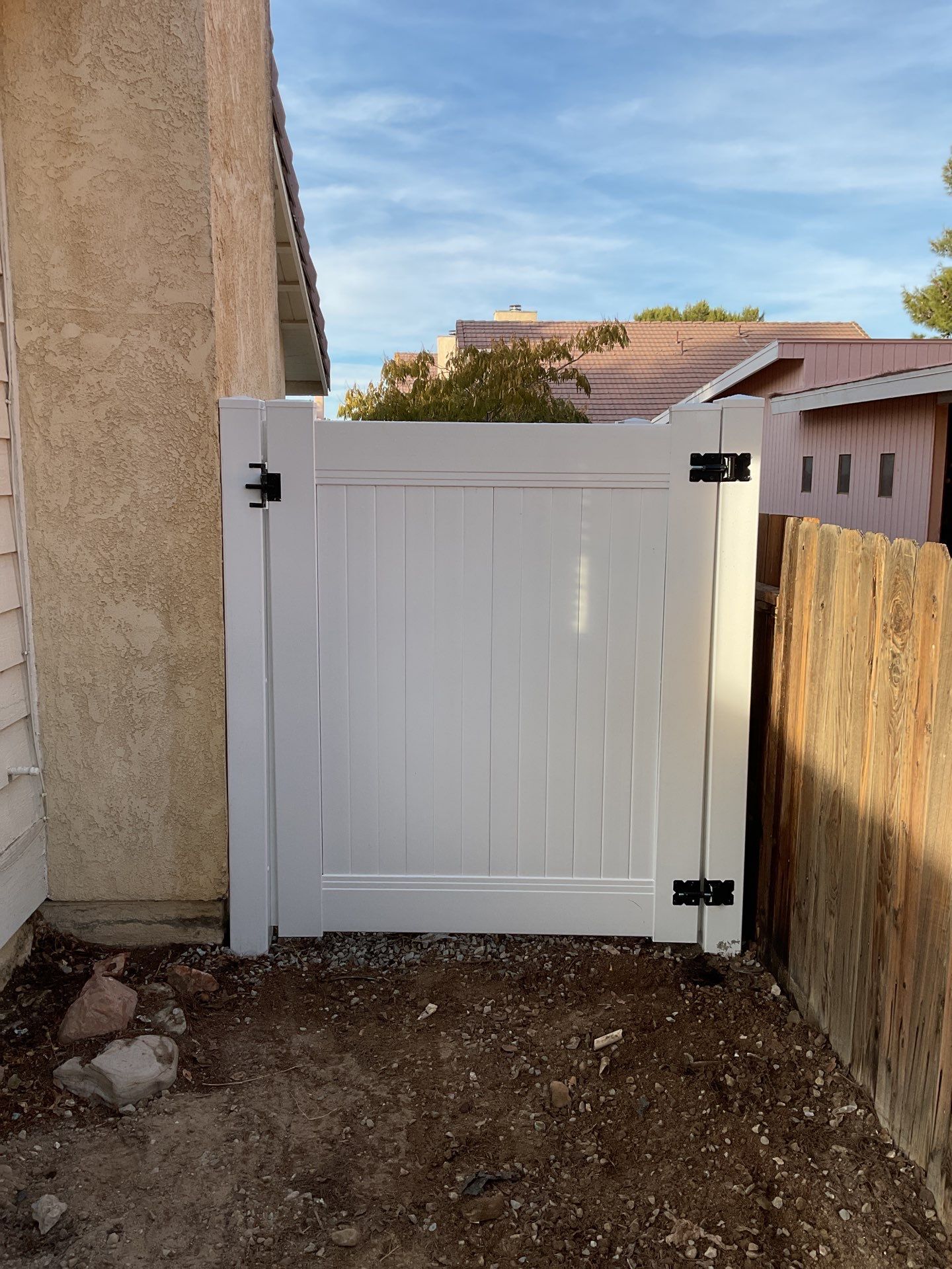 Fence Installation using Vinyl by Fence Guys Inc.