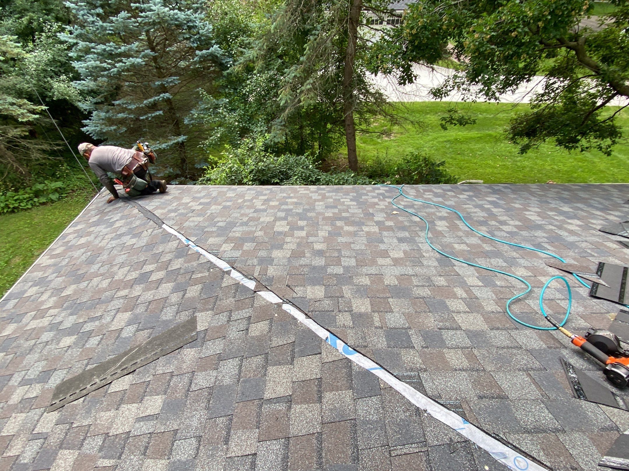 Roof Replacement using CertainTeed Landmark by 180 Contractors