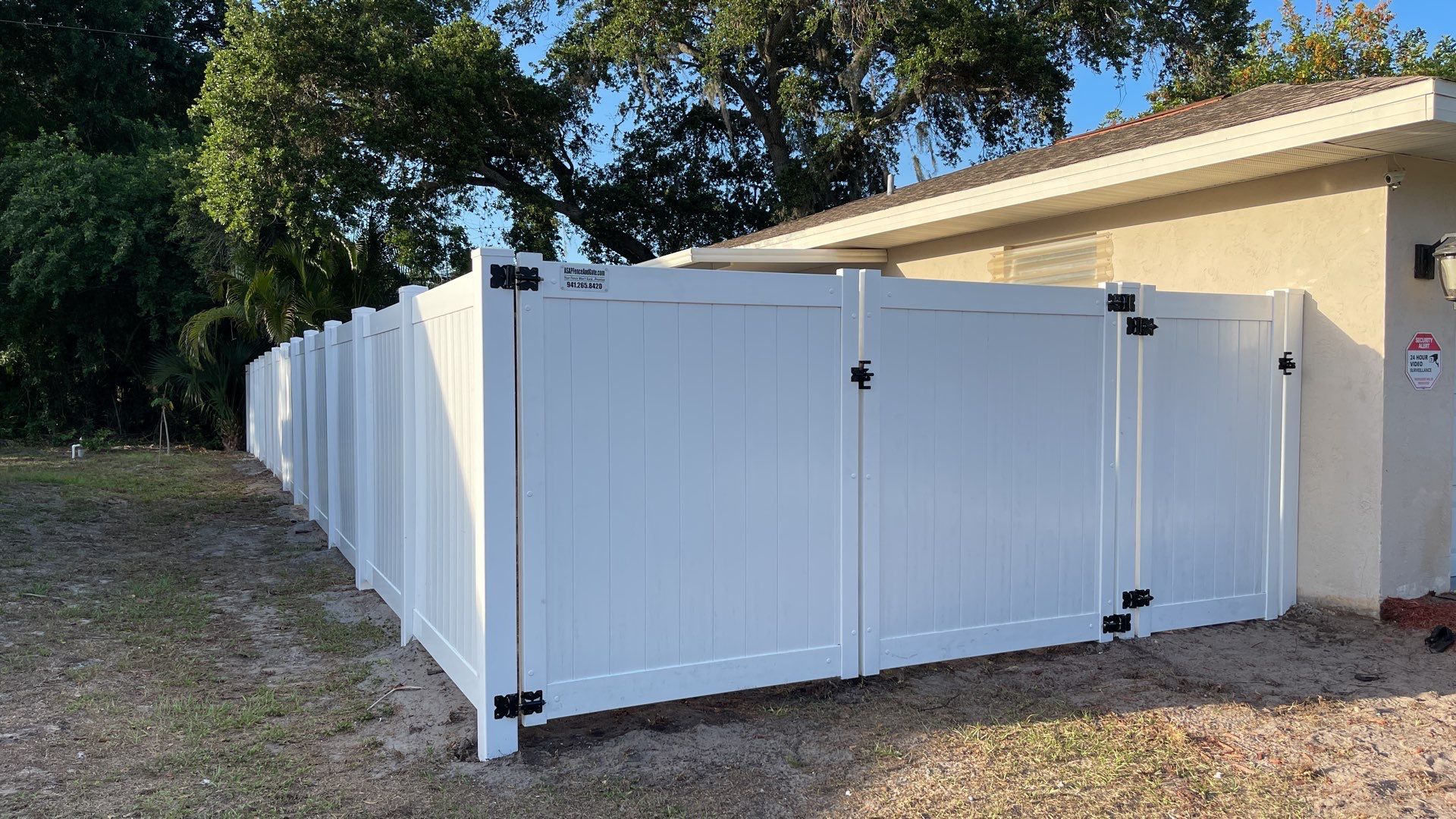 Venice, Florida  6 ft. White Vinyl Privacy Fence by Asap fence and gates, LLC