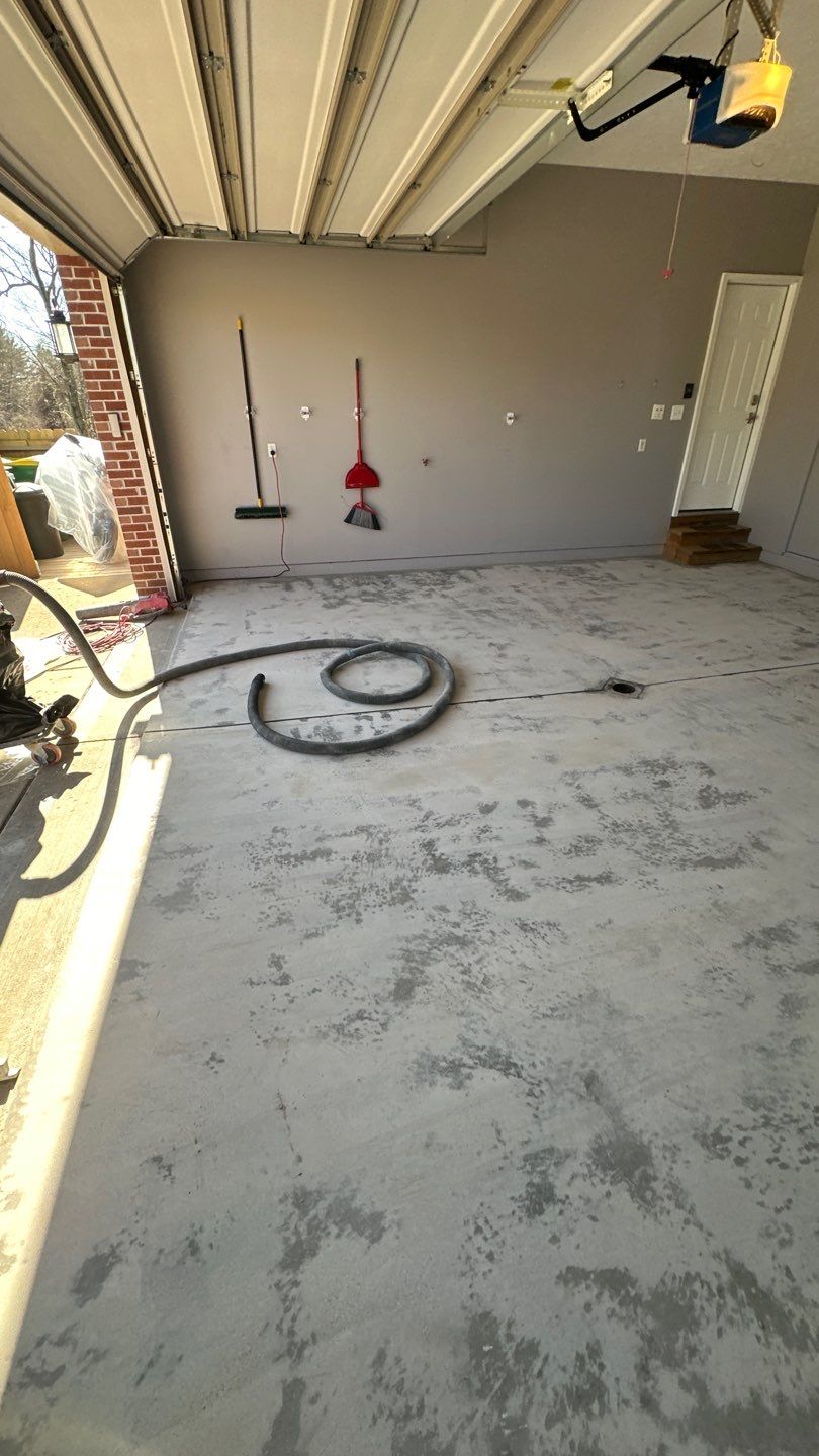 Driveway + Garage + Walkway Project in Meridian by Floors in a Day, Inc