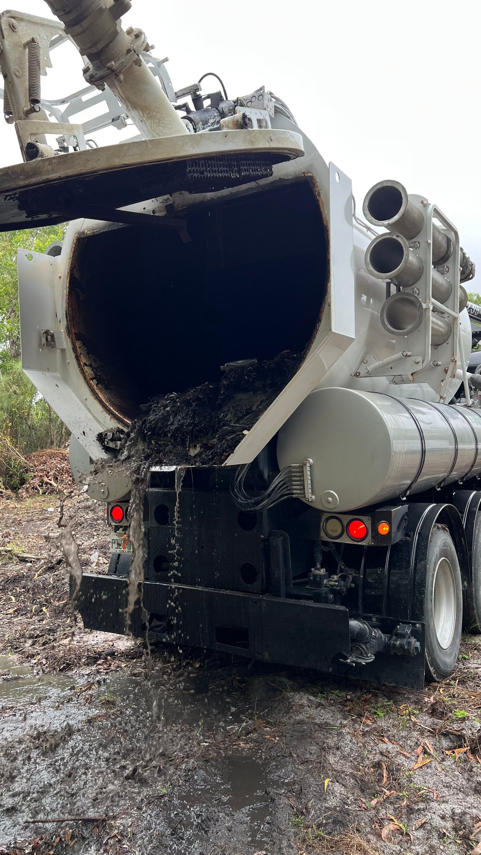 Cleaning Two Clogged Catch Basins for a Community by APS Power & Water