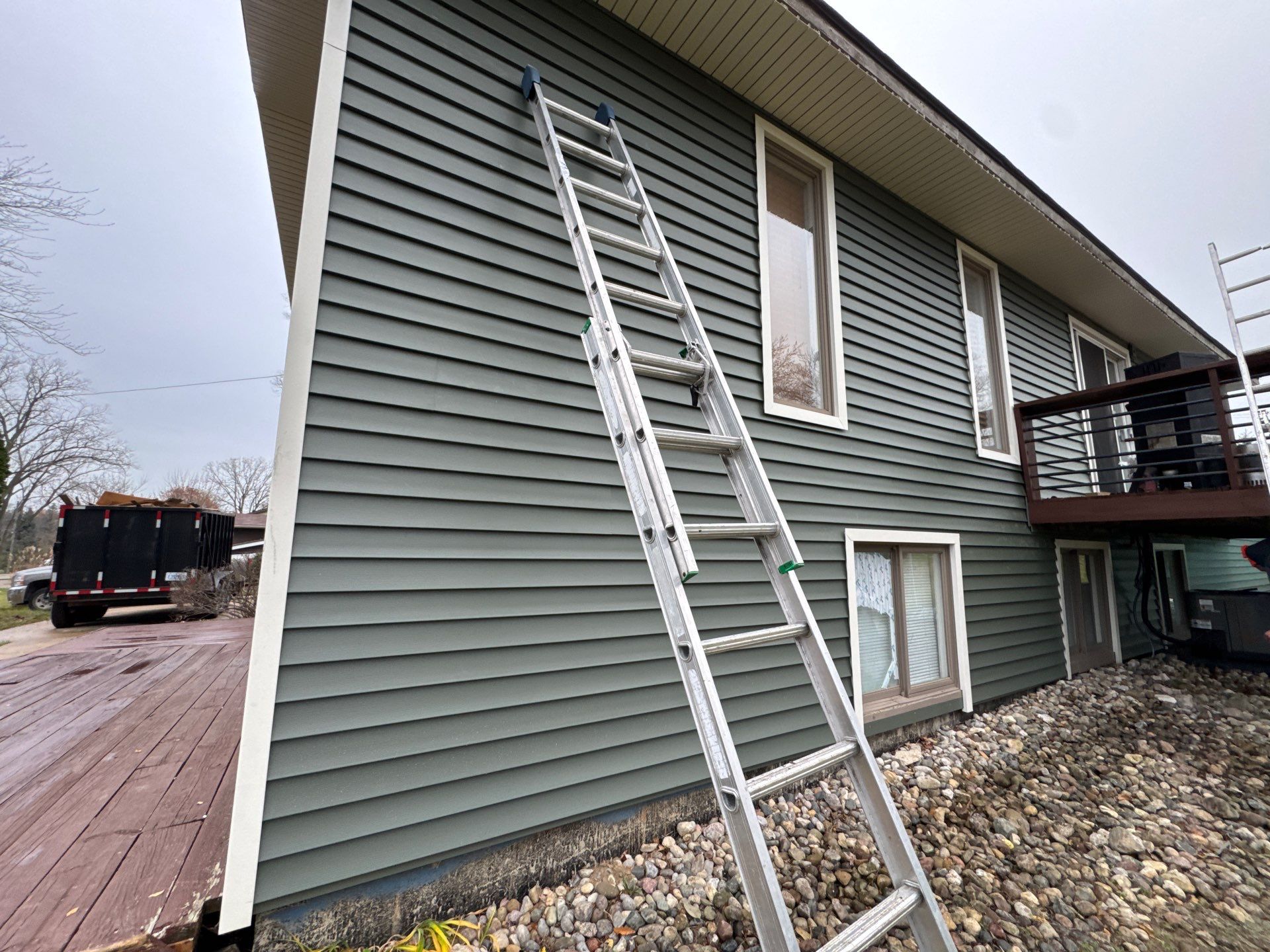 Siding Replacement using Alside Charter Oak D4.5" by 180 Contractors