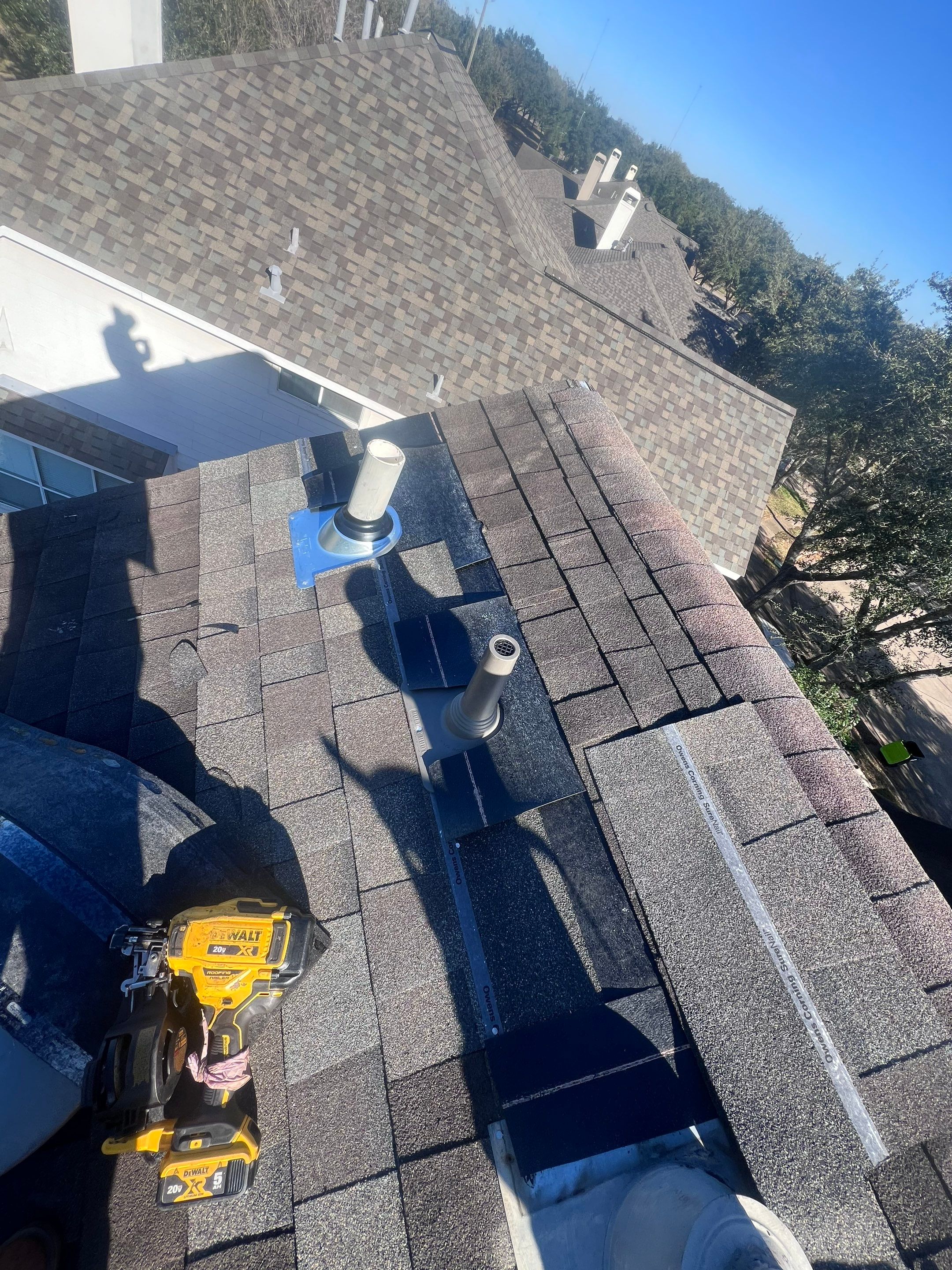 Residential Roofing Installation using Owen's Corning Duration (Lifetime) Shingles by Roof Repair Company