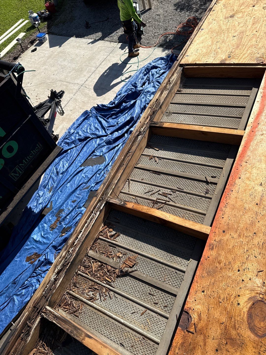 Project in Wimauma 33598 by Mitchell Roofing Company LLC 