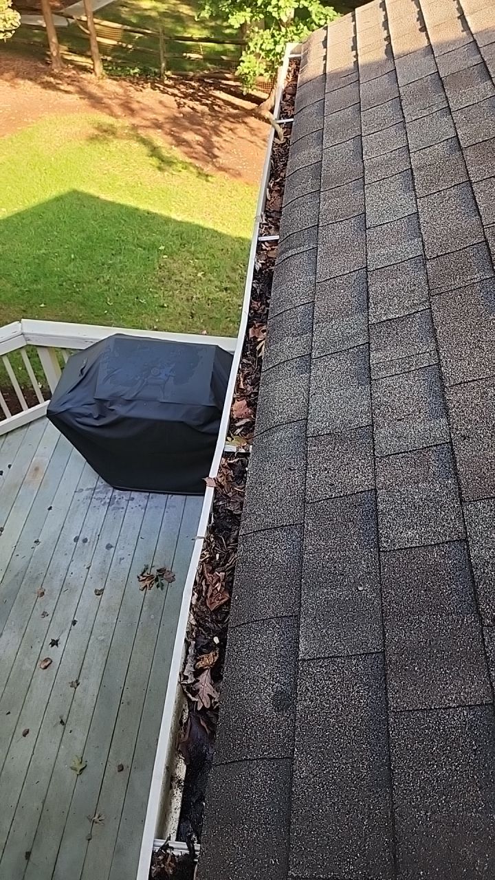 House Wash using cleaner by Power Wash Masters LLC