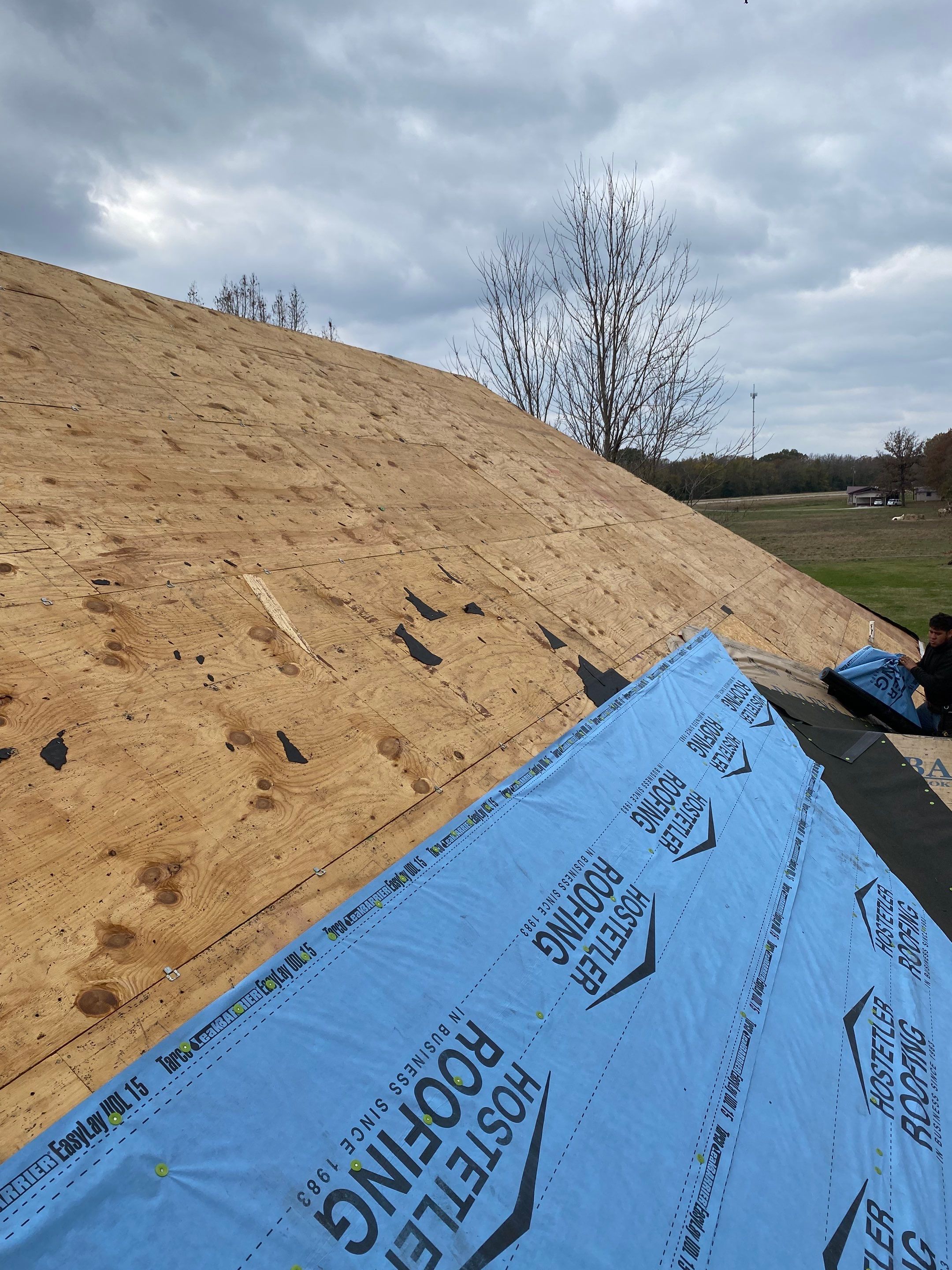 Residential Roofing Repair using Malarkey Vista: Weathered Wood  by Hostetler Roofing