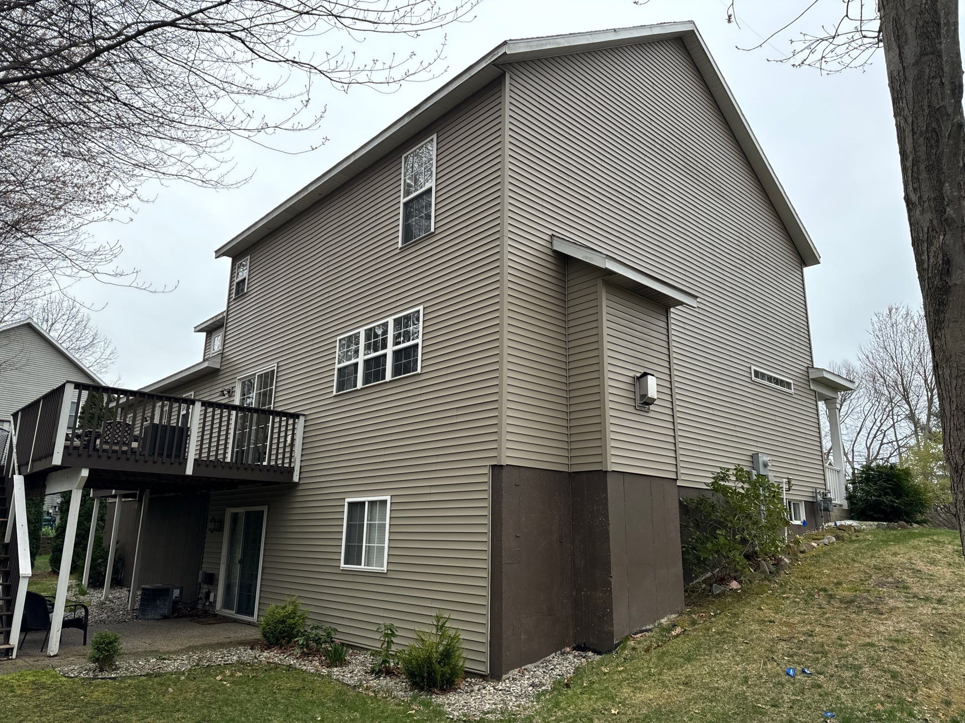 Exterior home painting. by Gordon Painting