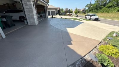Two-Tone Driveway Resurface - Olathe, KS
