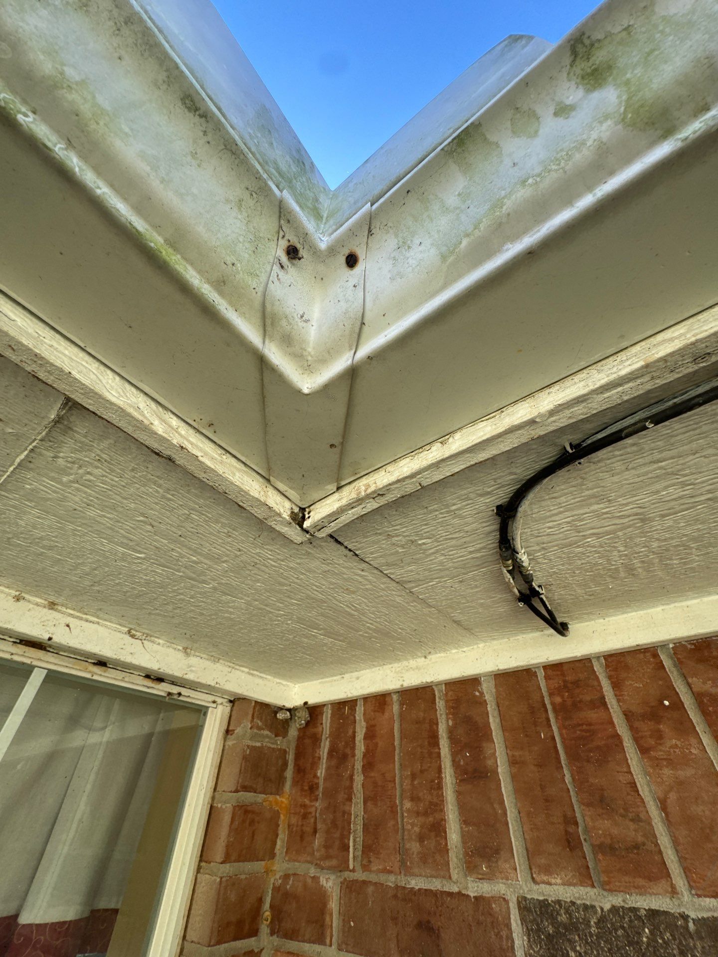 Refreshing the Exterior Paint in Whitehouse, TX by Quality Coats Painting