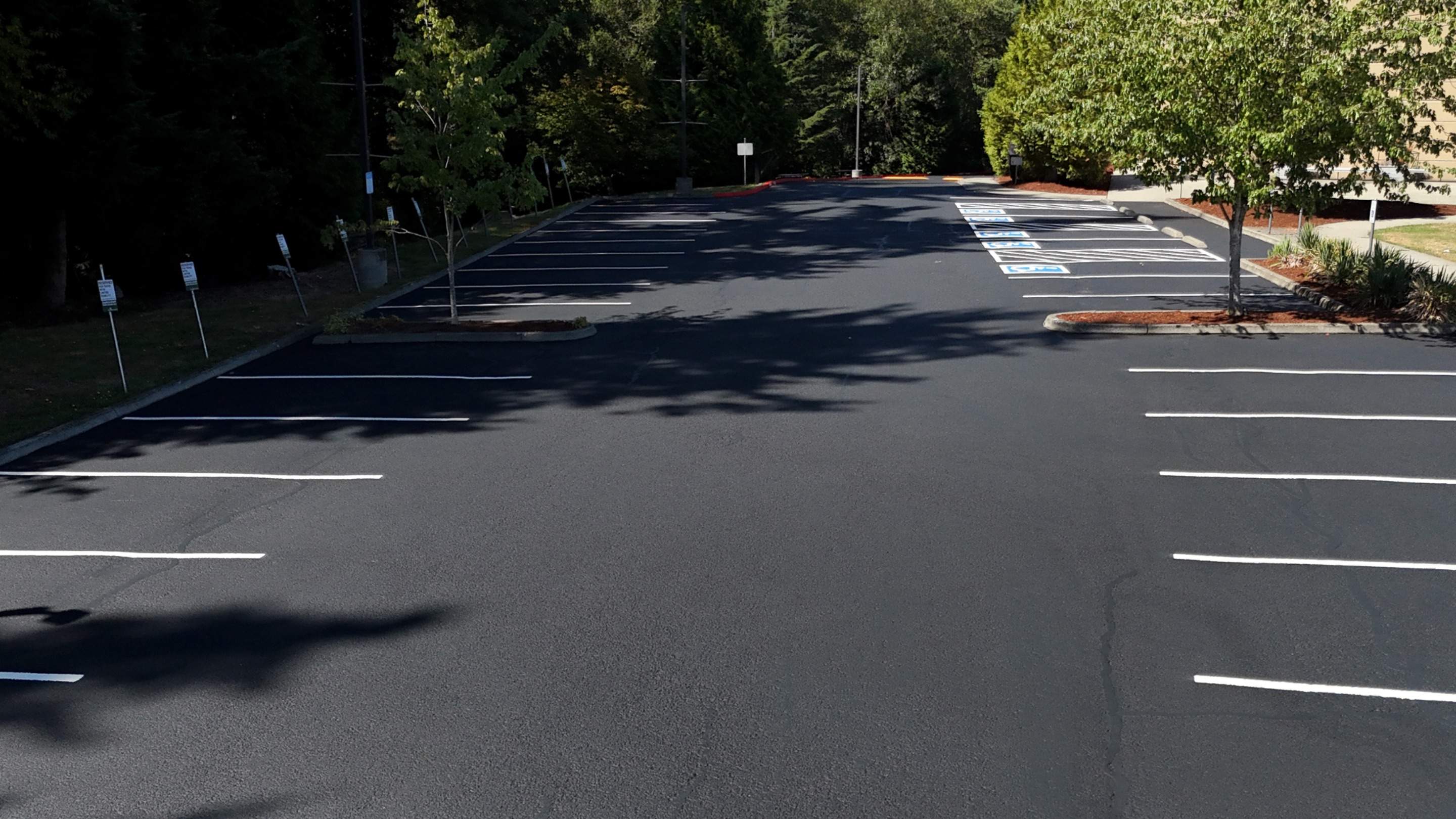 Sealcoating & Asphalt Patch Repairs | Everett  by Jireh Asphalt & Concrete Inc 