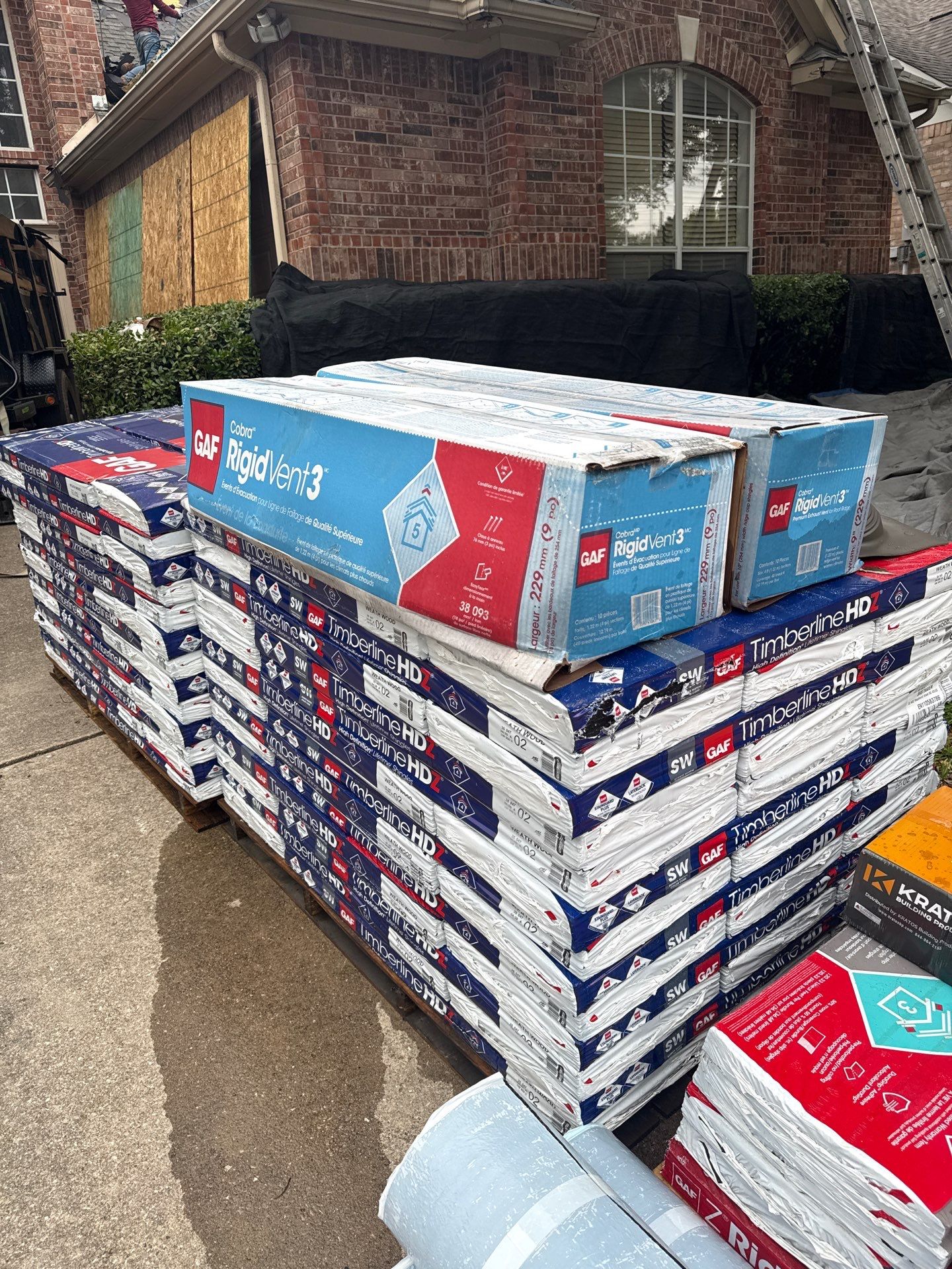 GAF HDZ - Weathered Wood by Elite Roofing LLC