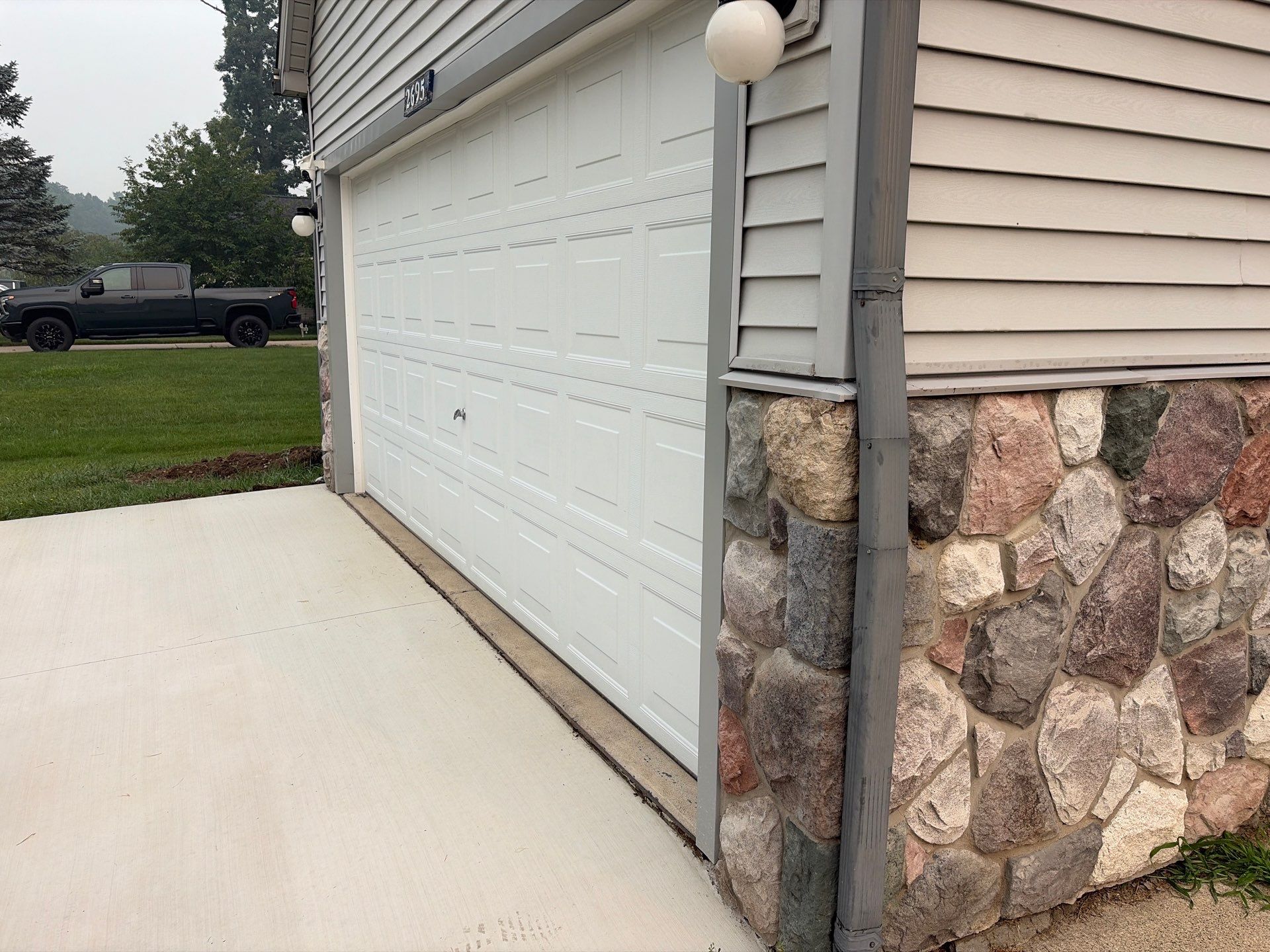 Siding Replacement using Wood Grain by 180 Contractors
