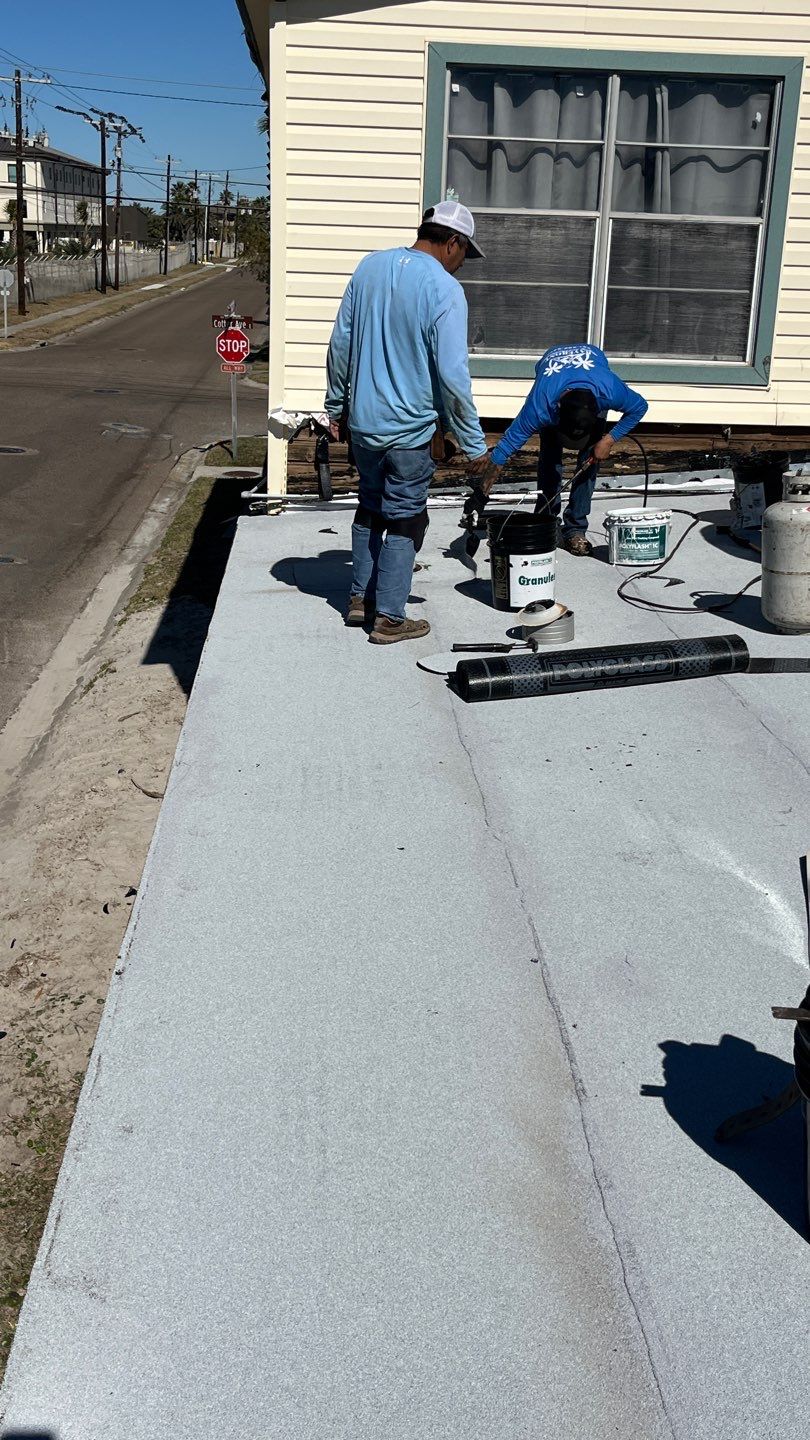 Mustang Island Flat Top by Bayfront Roofing and Construction
