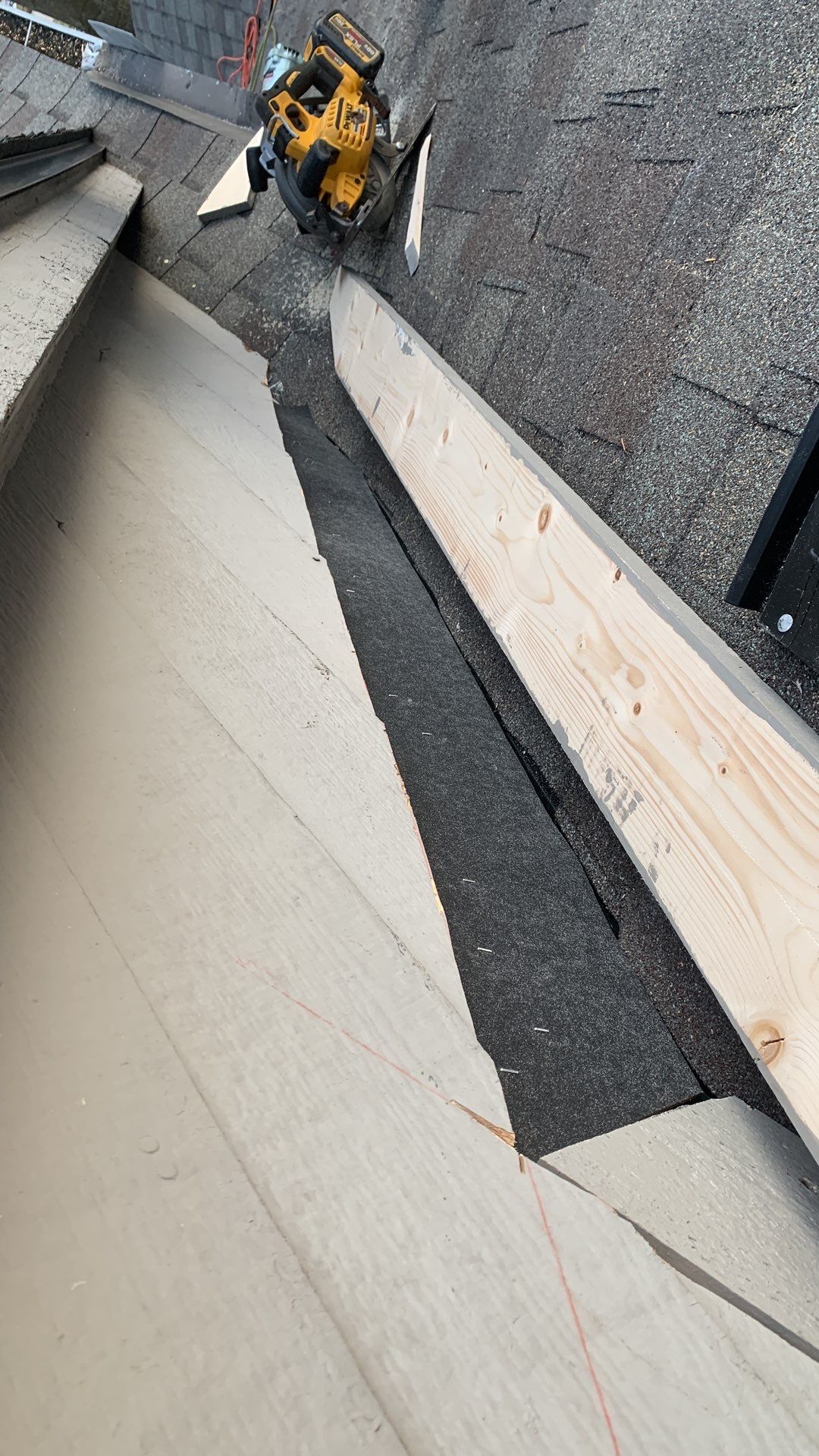 Roof Replacement using CertainTeed Landmark by 180 Contractors