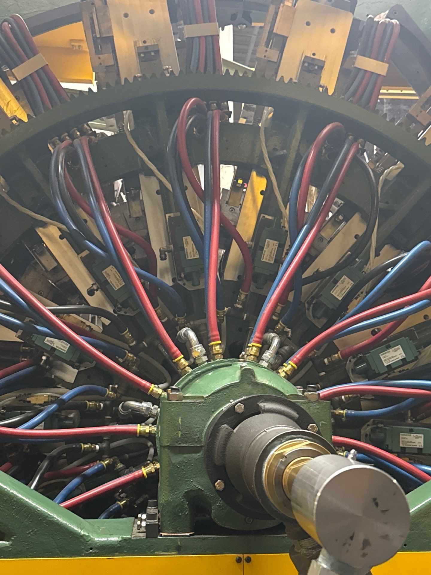 Santa Ana - L10 Wheel Swap by Altium Packaging