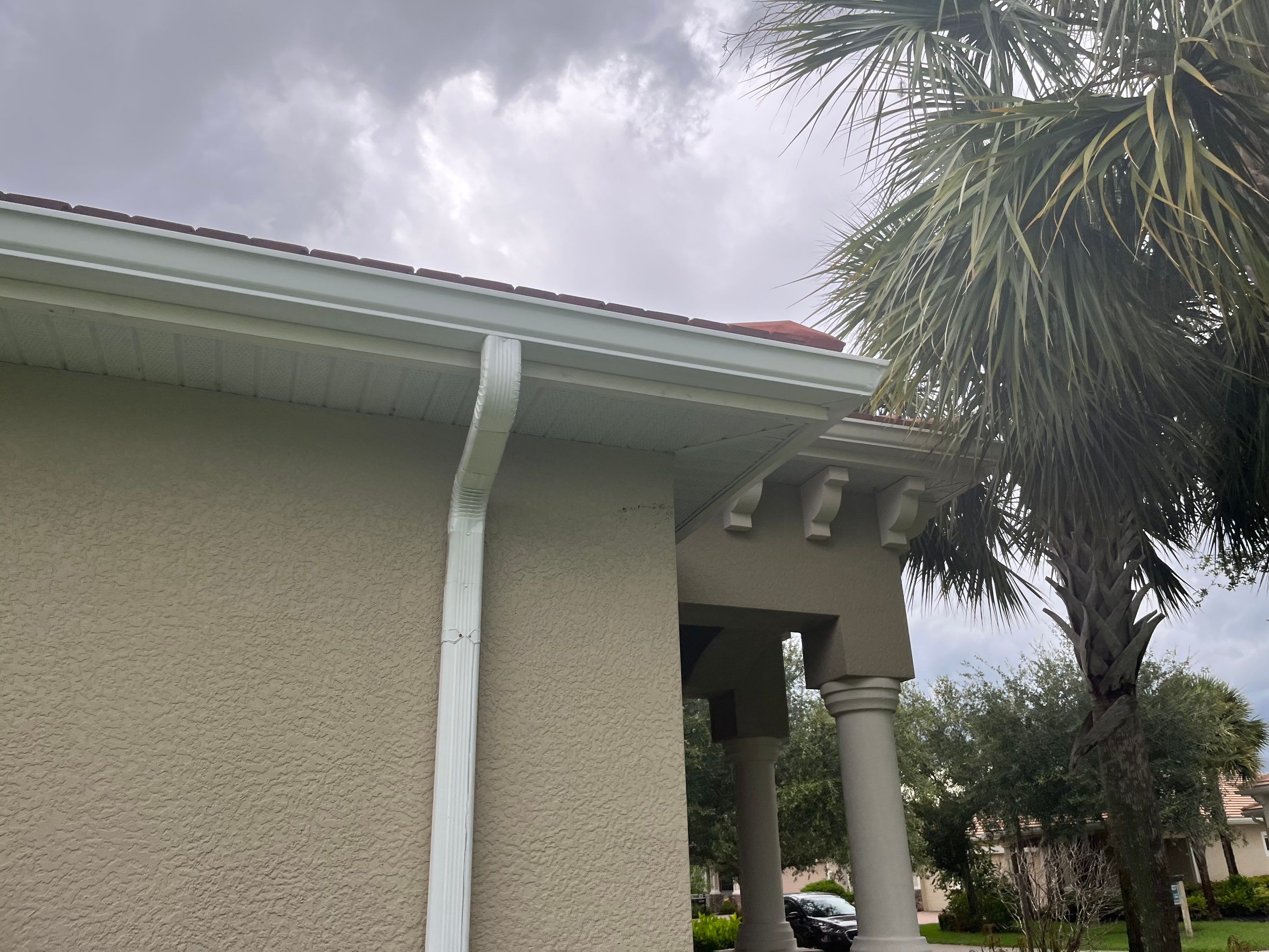 Seamless Gutters in Fort Myers FL by Gutter Professors