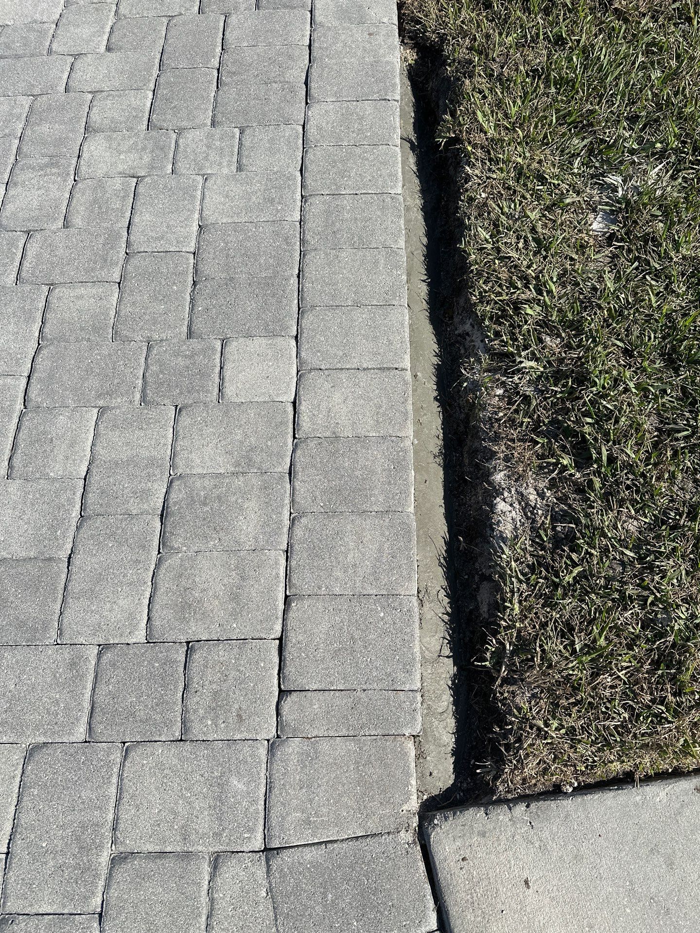 2-Story House Wash & Paver Driveway Cleaning in Trevesta Community, Palmetto, FL | Sunshine AquaWash by Sunshine AquaWash