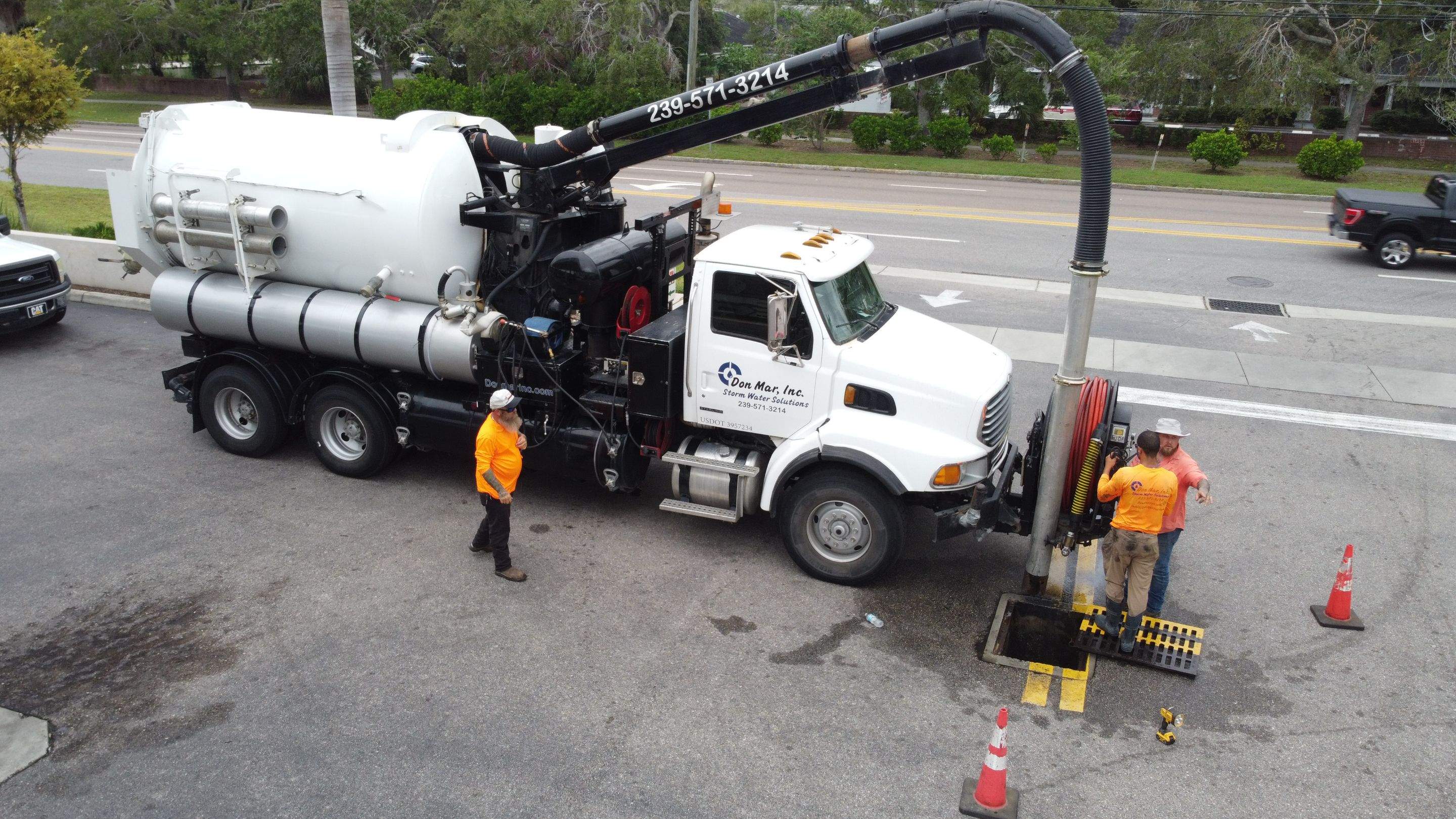 St. Petersburg 7-Eleven Stormwater System Cleaning by Don Mar, Inc. Storm Water Solutions