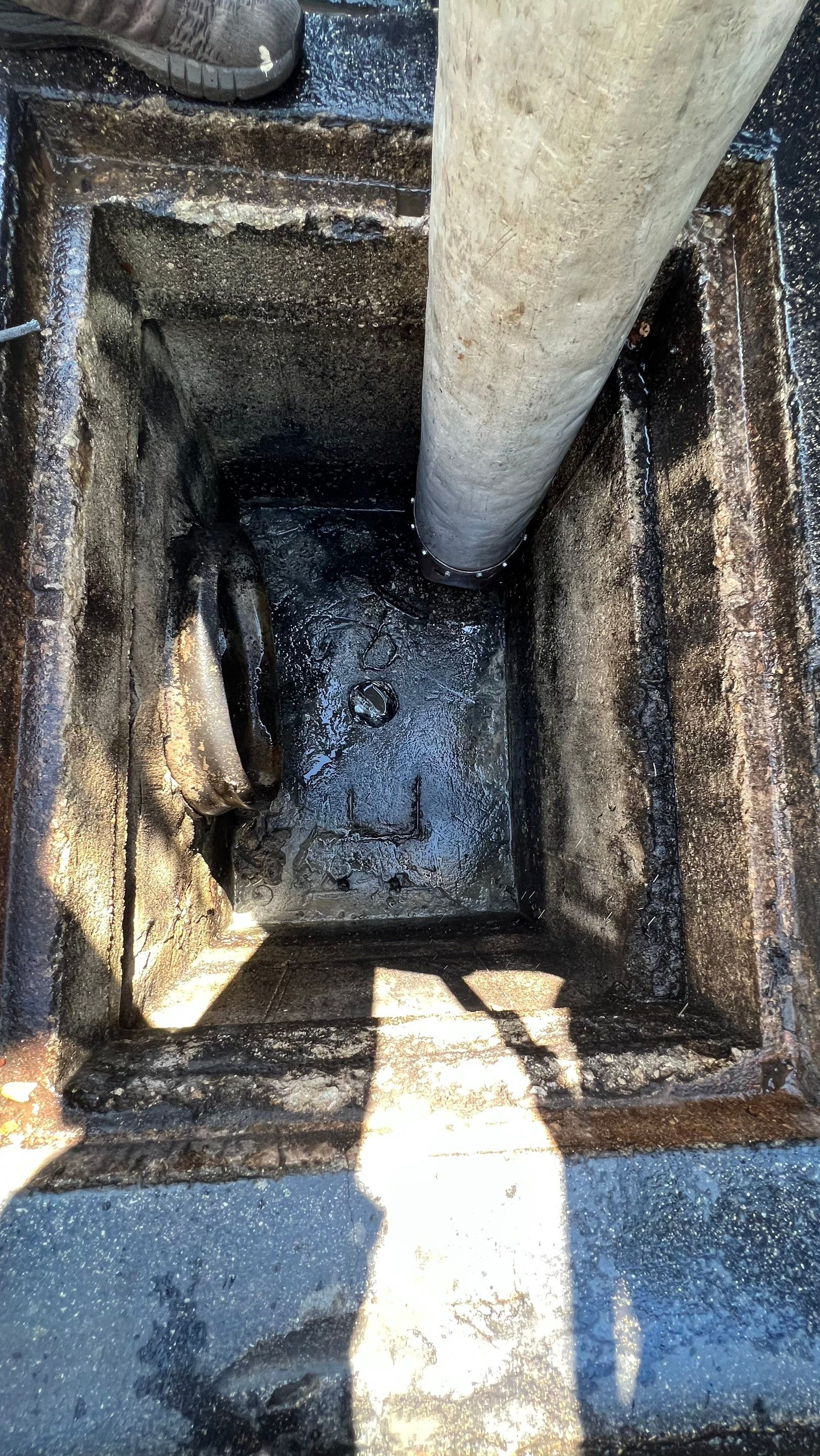 Apartment Complex Storm Water System Cleaning and Maintenance by APS Power & Water