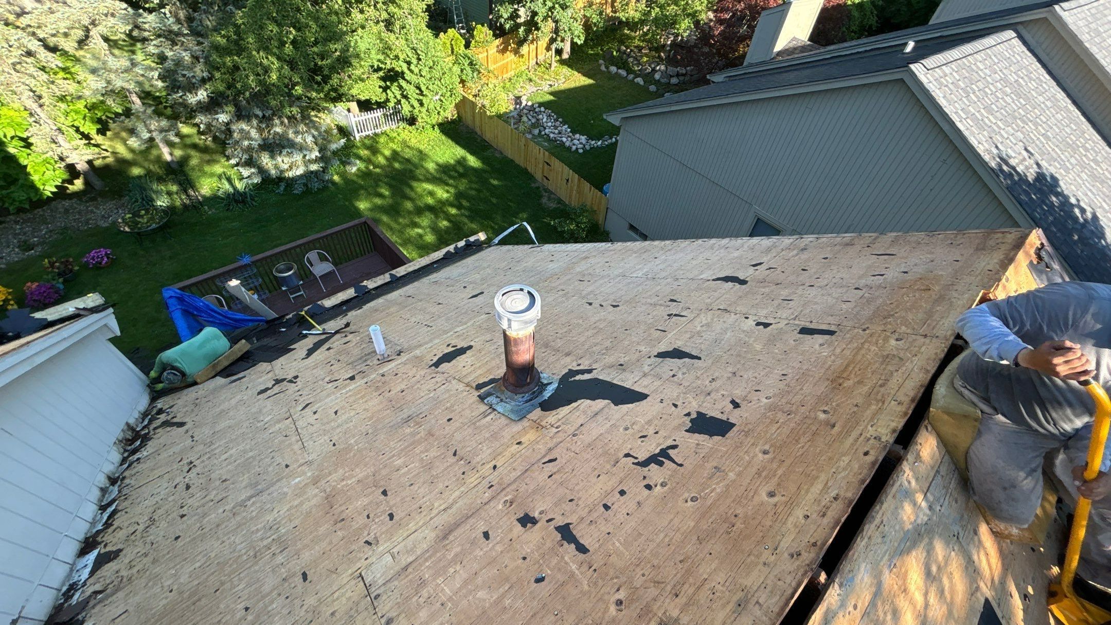 Roof Replacement using CertainTeed Landmark Weathered Wood by 180 Contractors