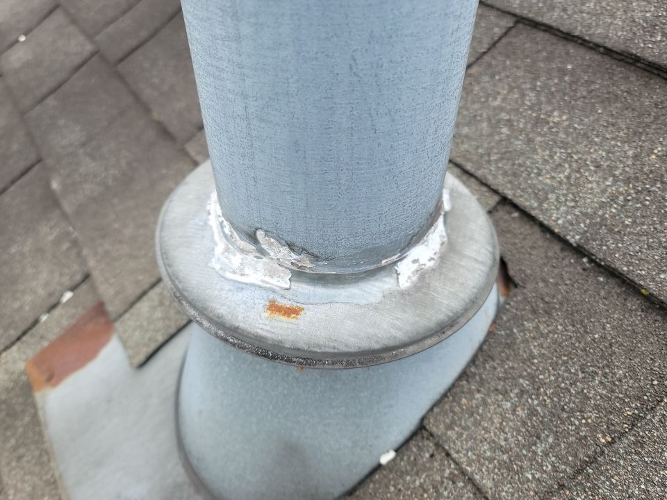 Brand: Atlas Pinnacle Color: Pristine Scotchgard Weathered Shadow Drip: Musket Brown by Eagle Eye Roofing