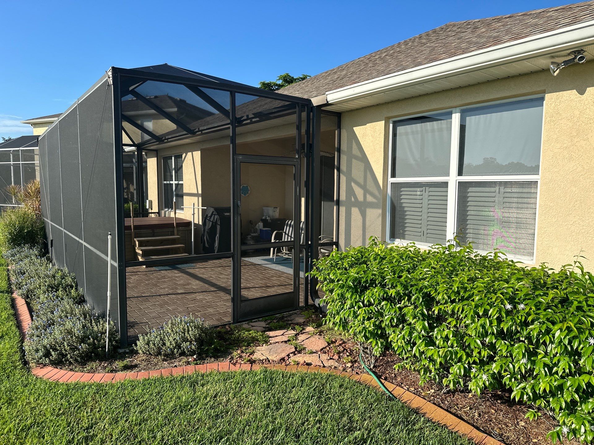 House Wash, Paver Patio Cleaning & Driveway Cleaning in Waterford – Palmetto, FL by Sunshine AquaWash