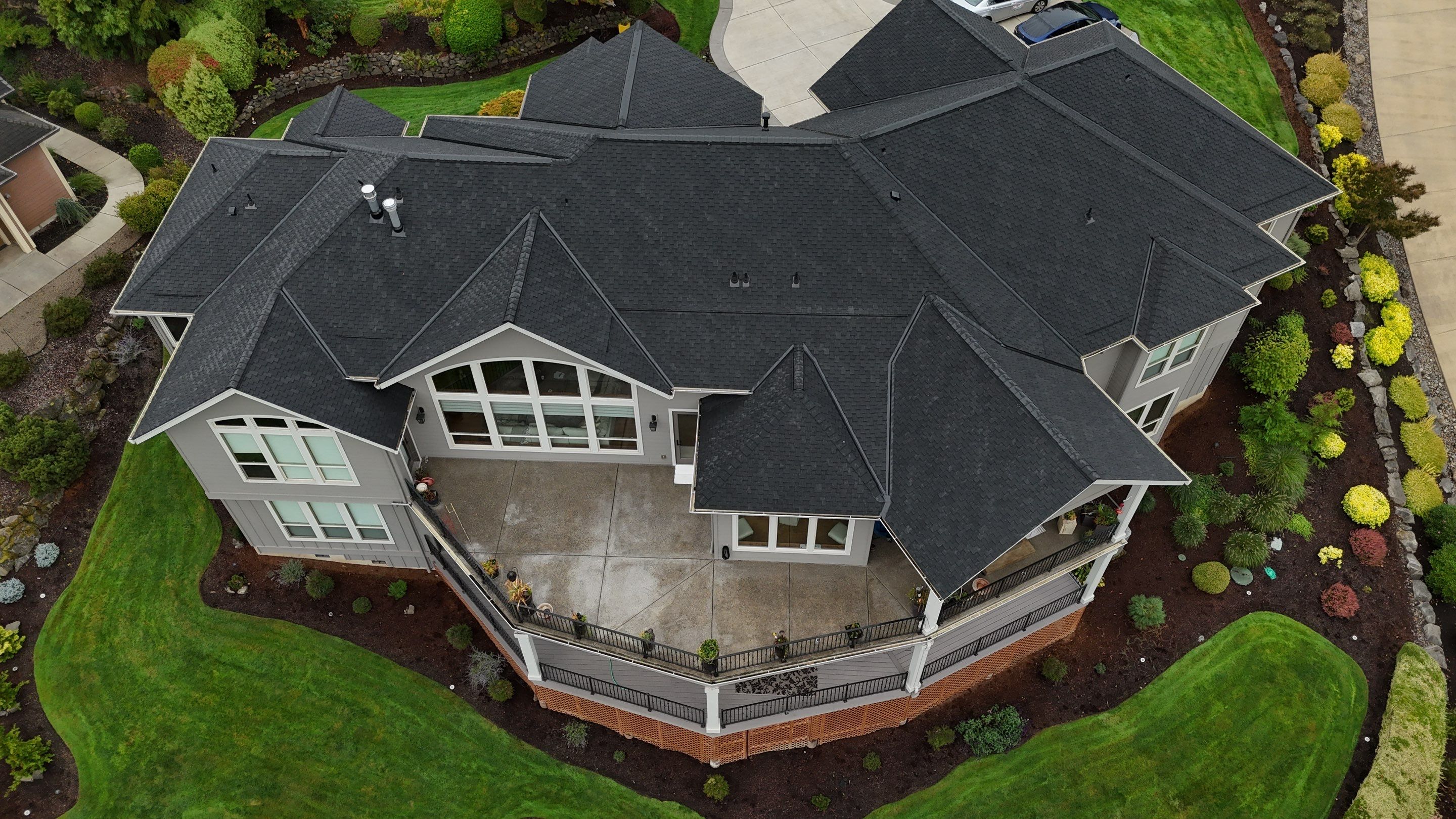 Carbon Presidential Woodcrest | Roof Replacement in Vancouver, WA 98685 by Valiant Roofing, LLC