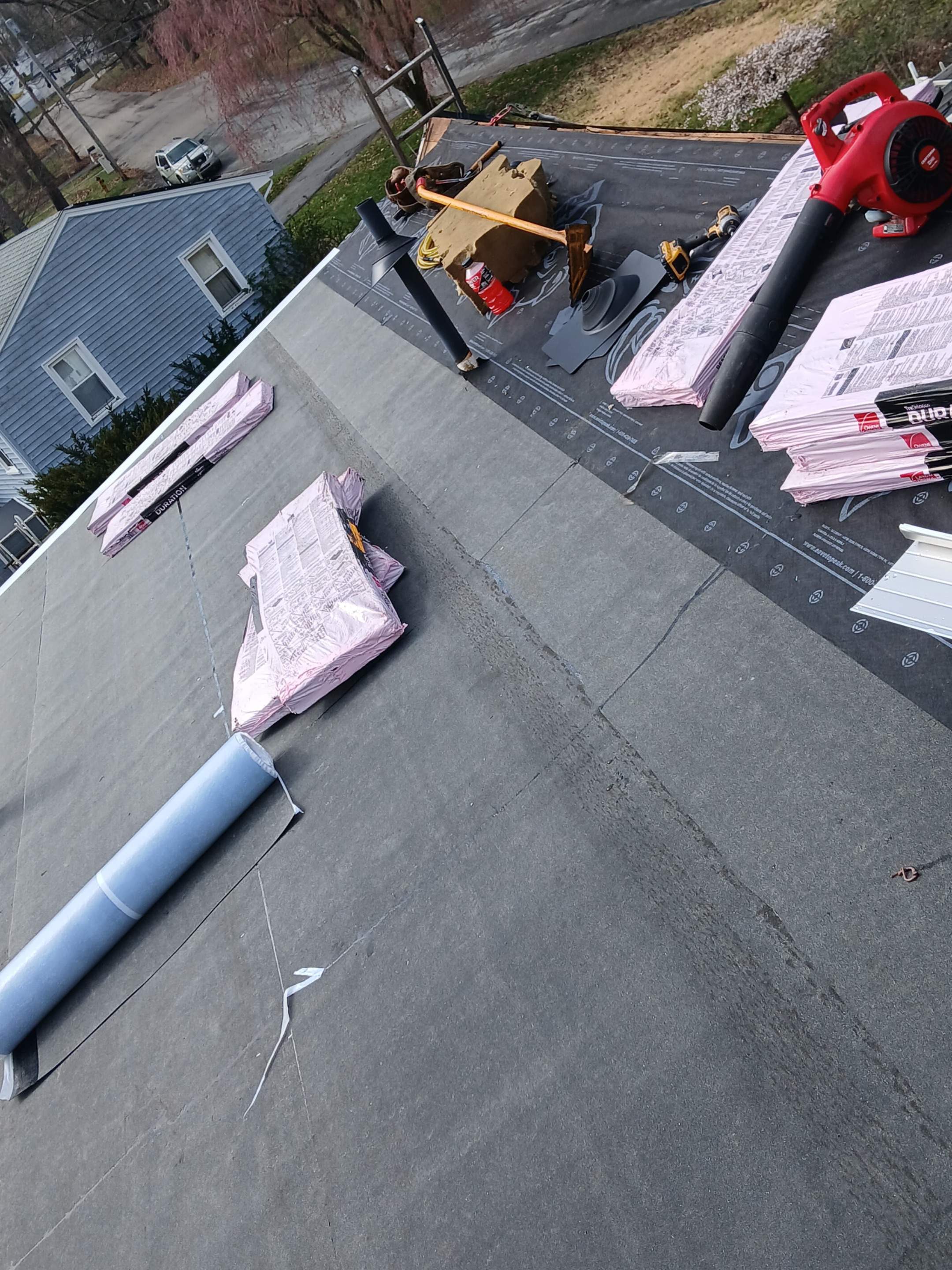 Solar Panel Removal & Full Roof Replacement – Owens Corning Duration, Desert Tan by JOHNNYS PRO