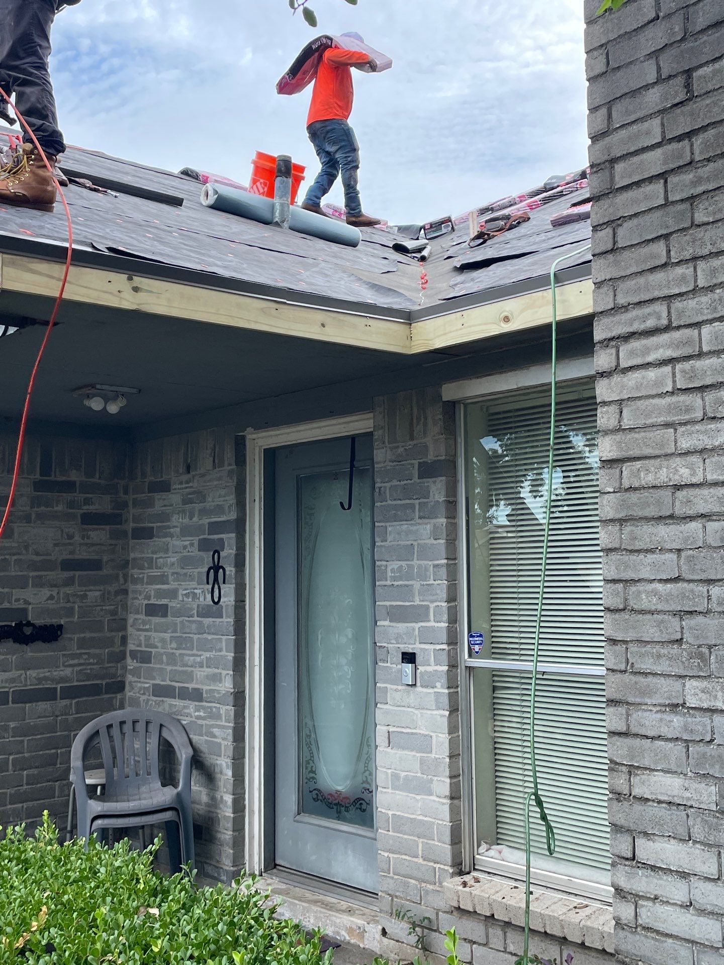 Residential Roofing Repair using Owen's Corning Duration (Lifetime) Shingles by Roof Repair Company
