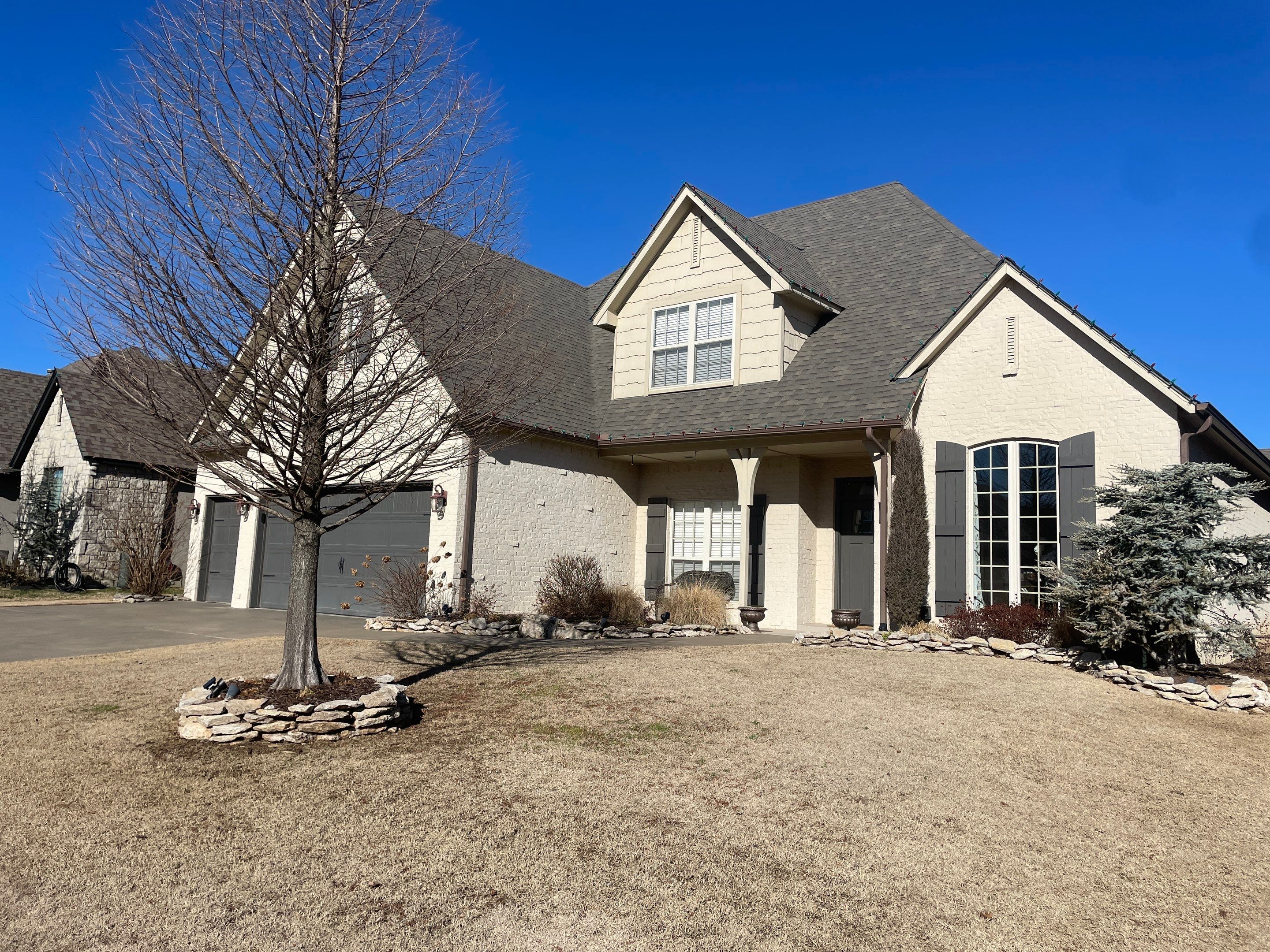 Residential Roof Replacement using Malarkey Vista (Weathered Wood) by Sentry Roofing