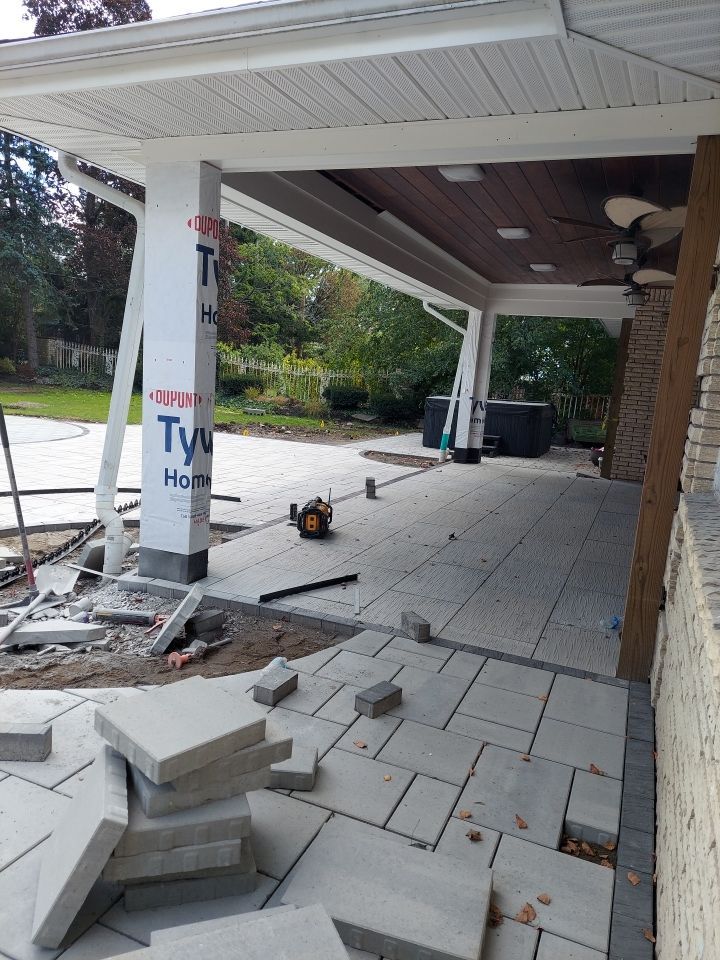 Outdoor Living Addition by Ivy Lea Construction
