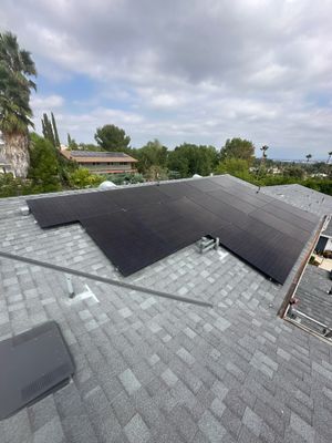 Residential Solar Energy System Installation with CertainTeed 440W Panels in Los Angeles
