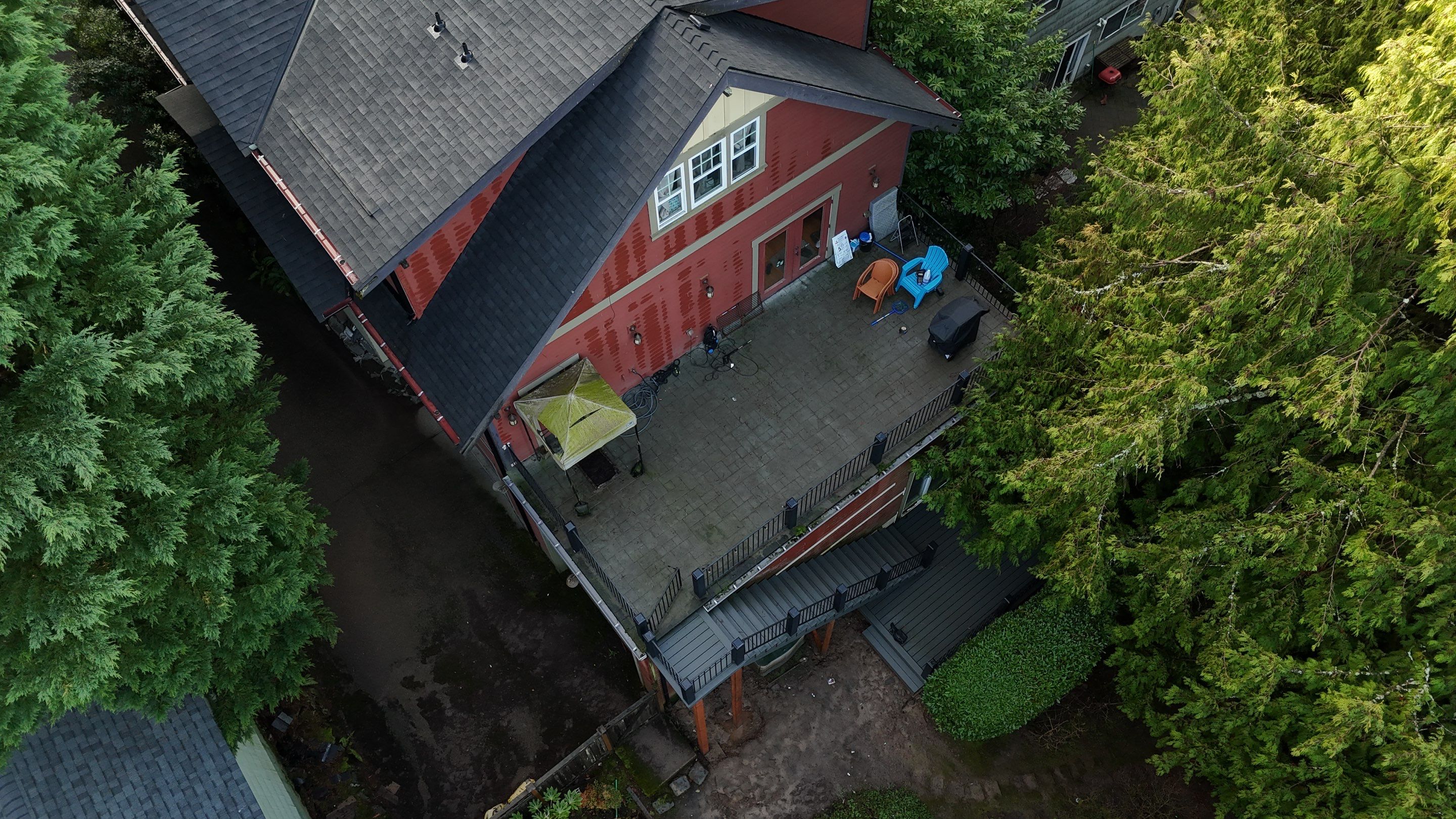 Trex Clamshell Deck in POrtland by Valiant Roofing, LLC