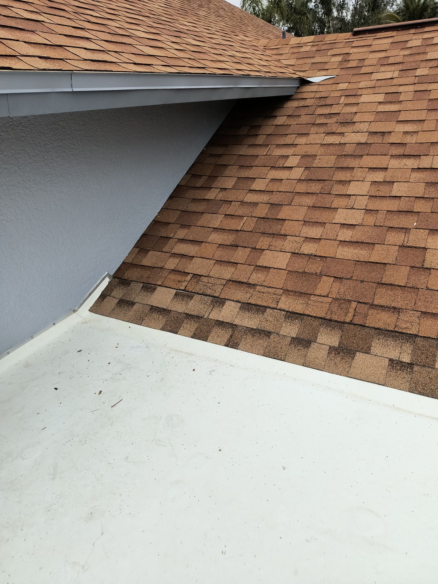 Soffit and Fascia Installation in Fort Myers FL by Gutter Professors