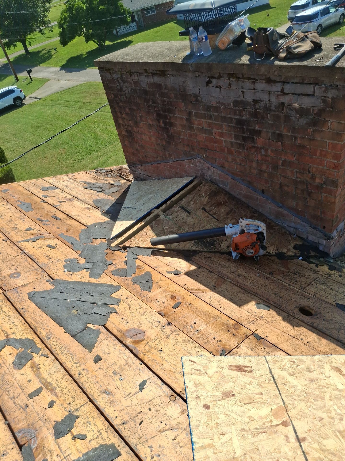 Residential Roofing Installation using GAF Timberline HDZ Charcoal by Rainstoppers Roofing