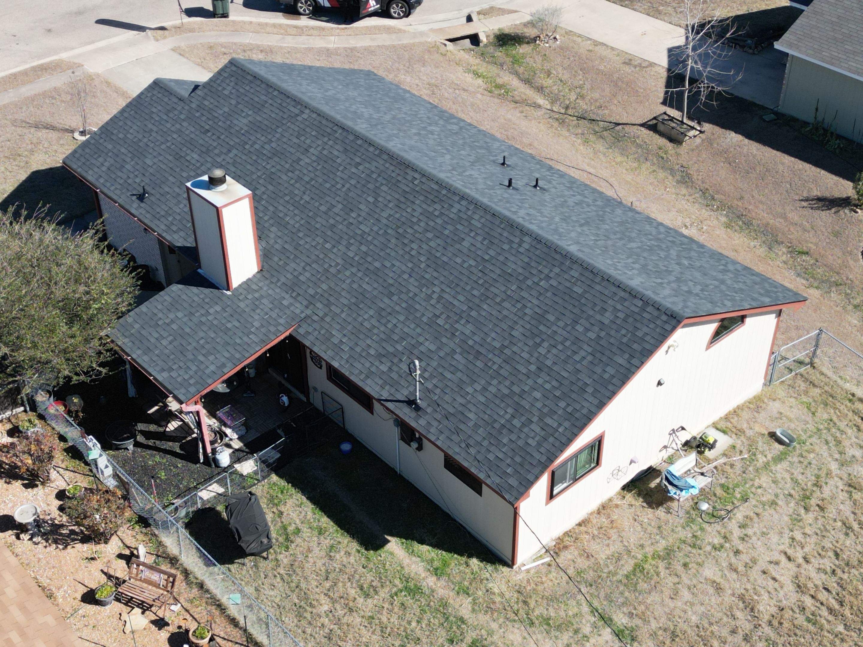 Onyx Black - Owens Corning TruDefinition Duration  by RoofsOnly.com