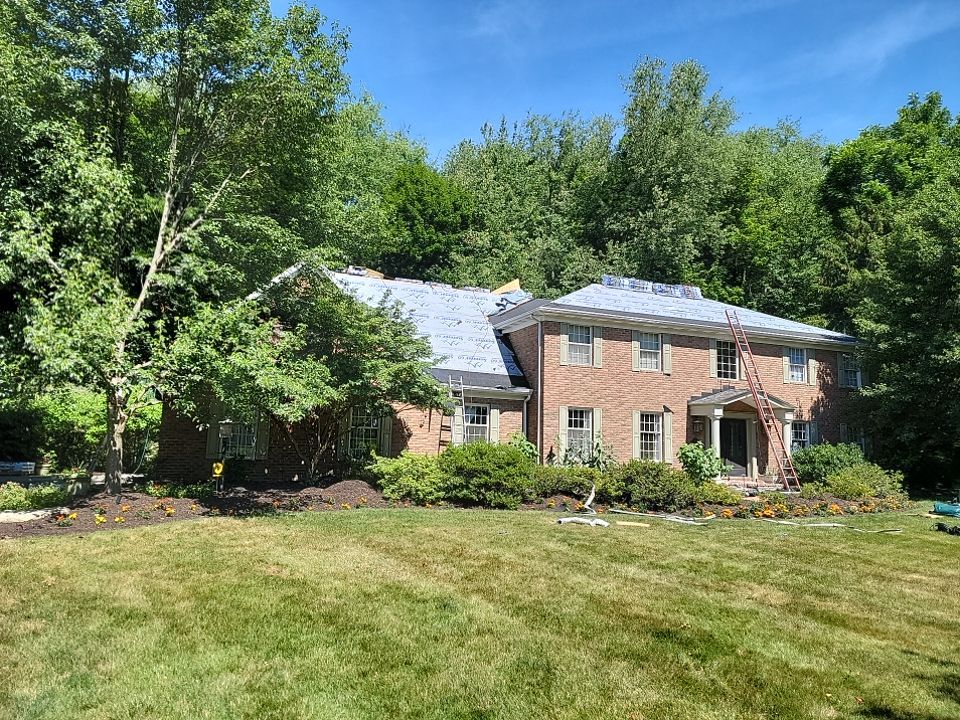 Brand: Atlas Pinnacle Color:  Majestic Shak Drip Edge: White by Eagle Eye Roofing