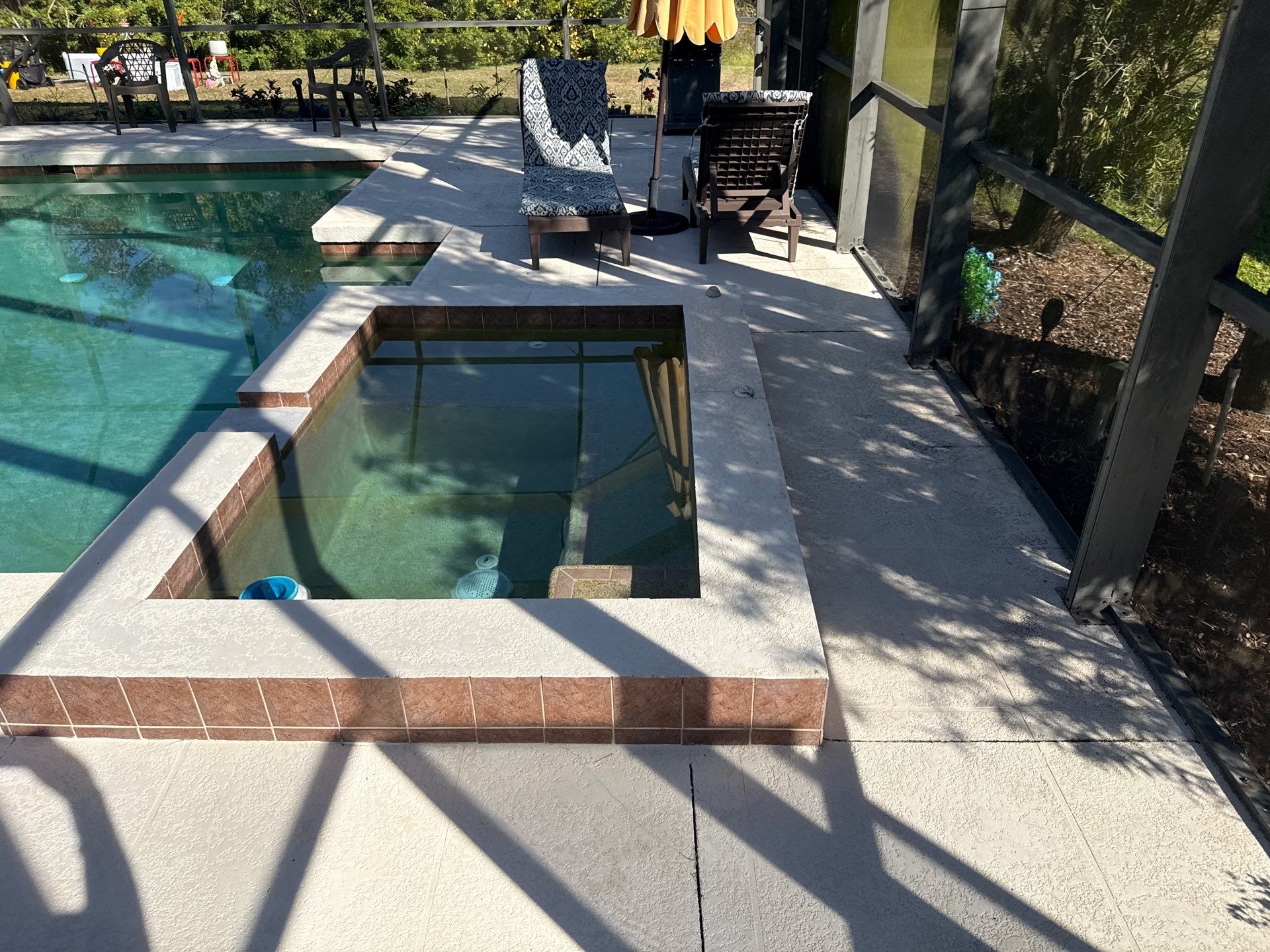 Painted Pool Deck, Lanai & Pool Cage Cleaning in River Club South – Bradenton, FL by Sunshine AquaWash