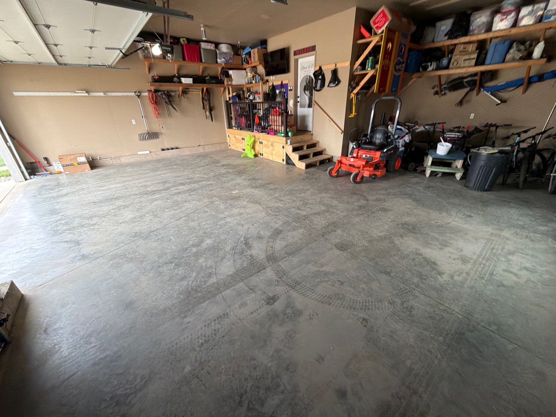 Garage Floor Coating in Tea, South Dakota by Select Painting, Coatings & Garage Cabinets