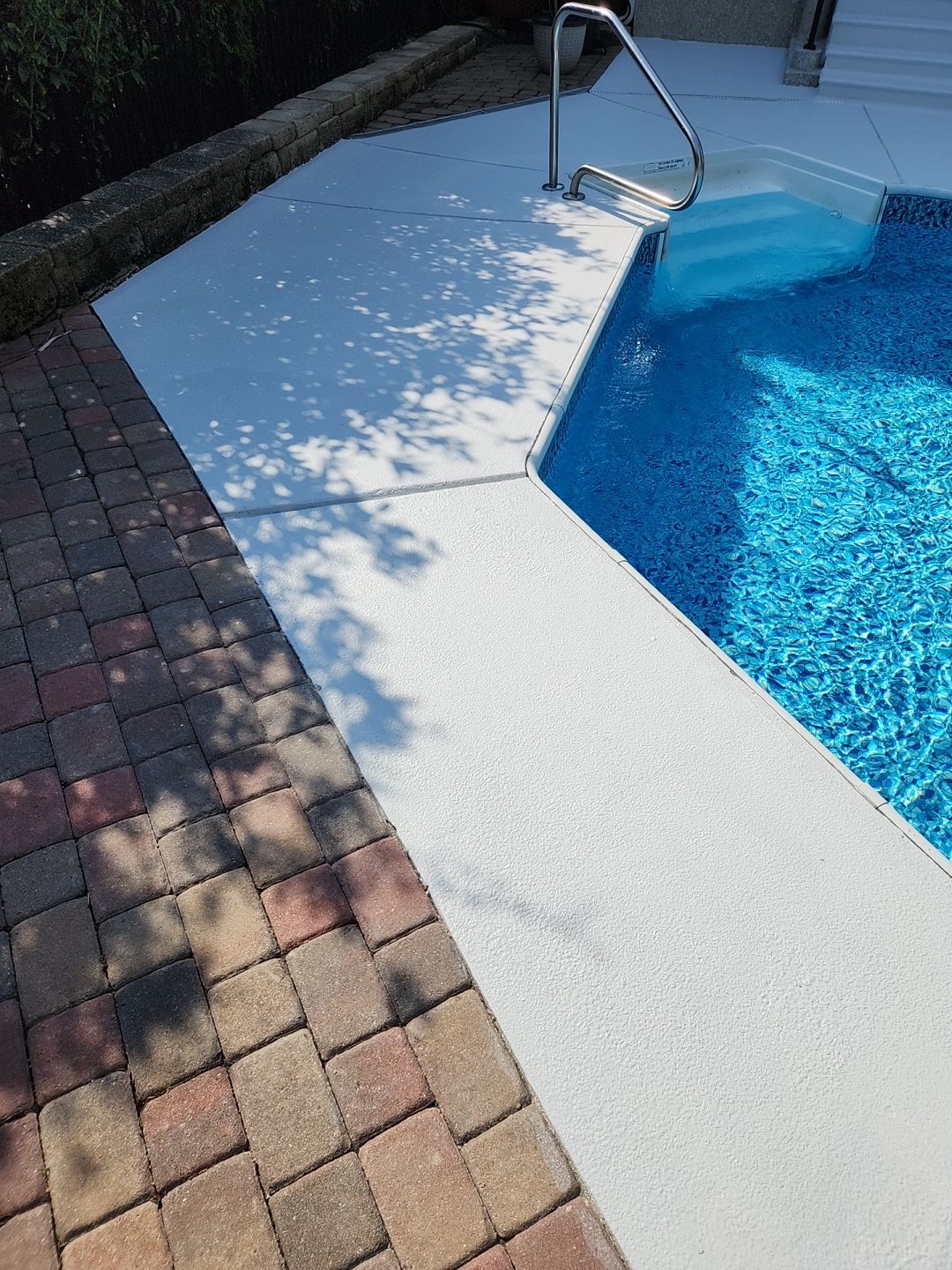 Pool Deck using AcryFin by DuraSeal
